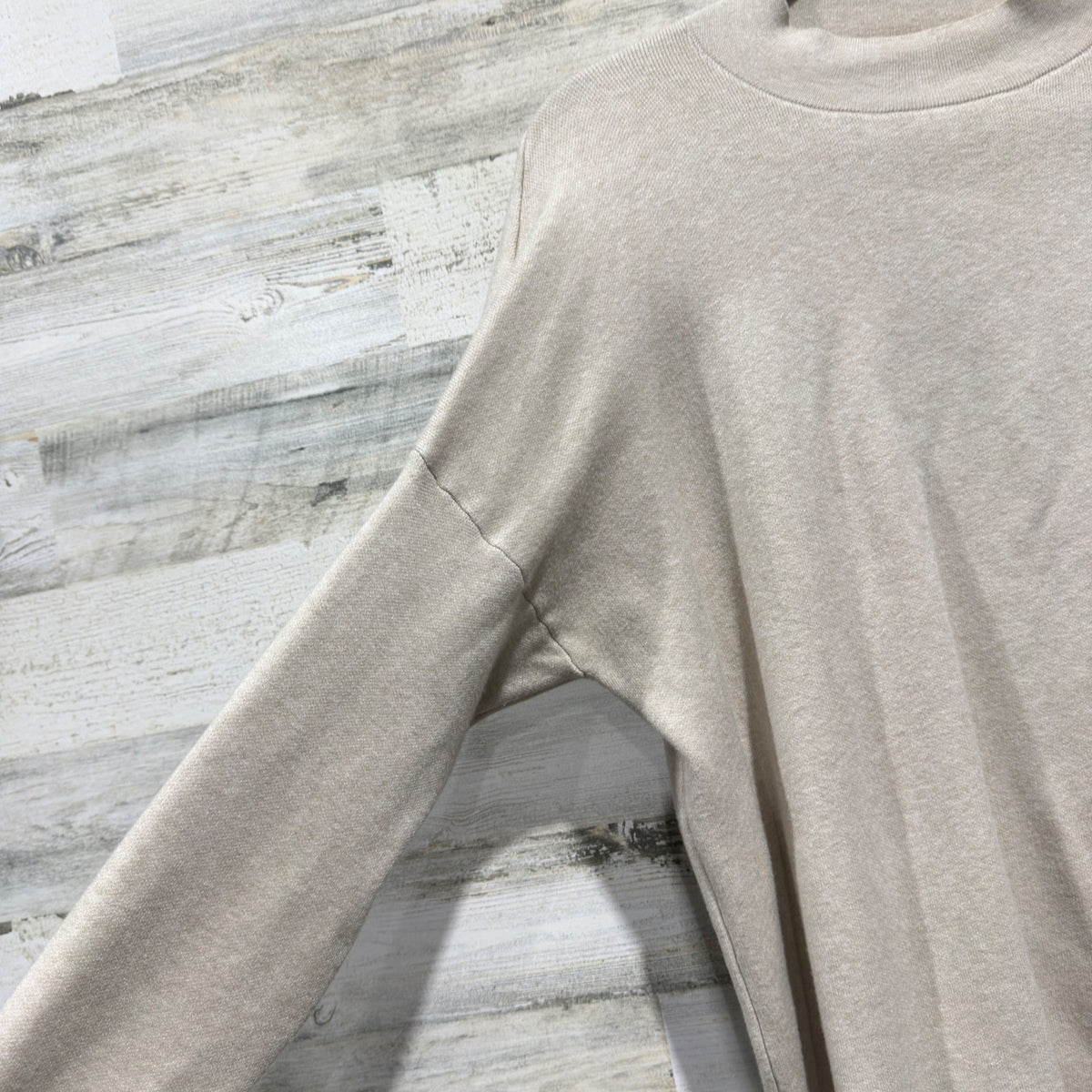 Tea n Rose Sweater Women Medium Beige Mock Neck Drop Shoulder Minimalist EUC3