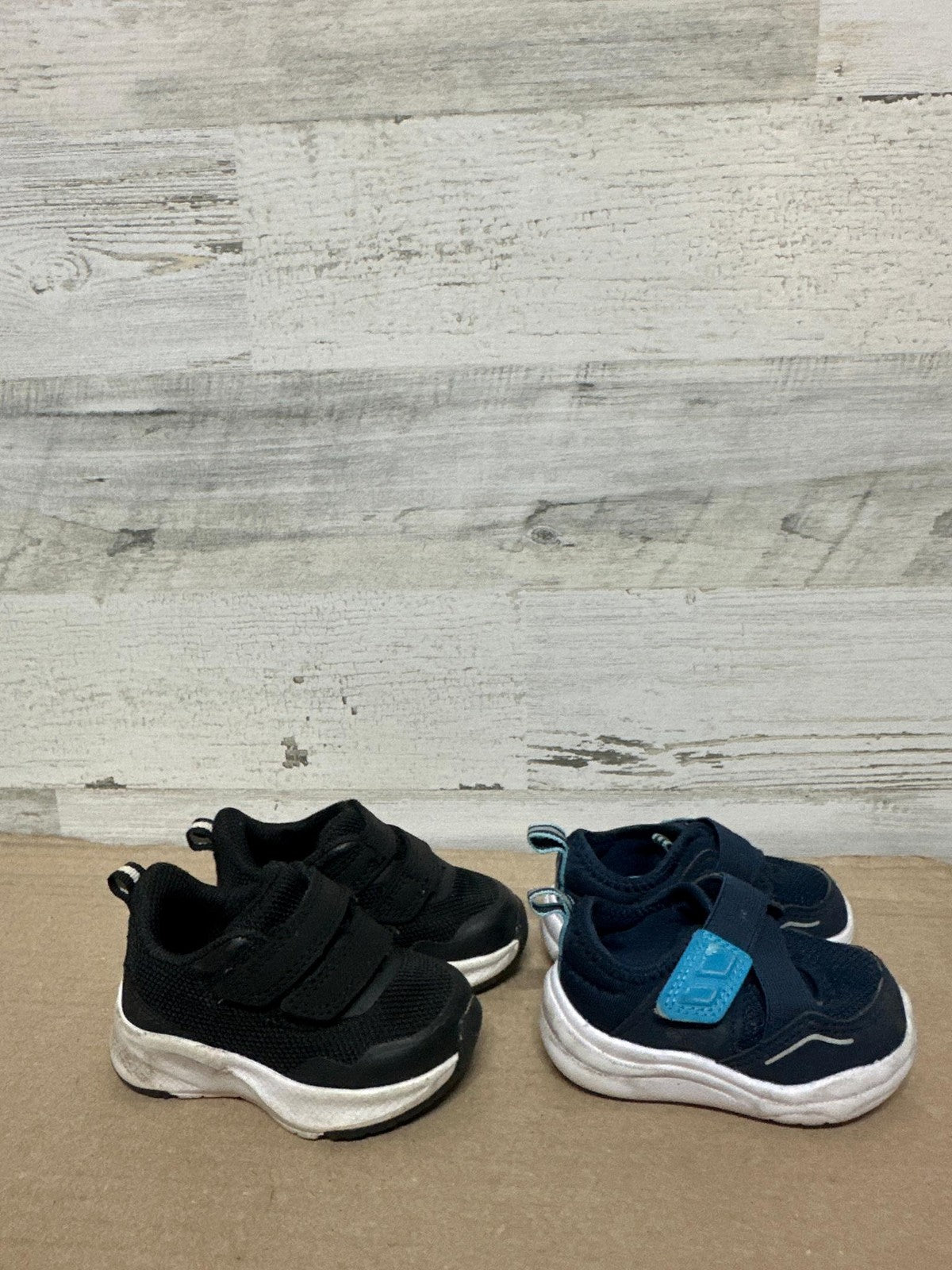 Athletic Works Sneaker Bundle Boys Infant Size 2 GUC1