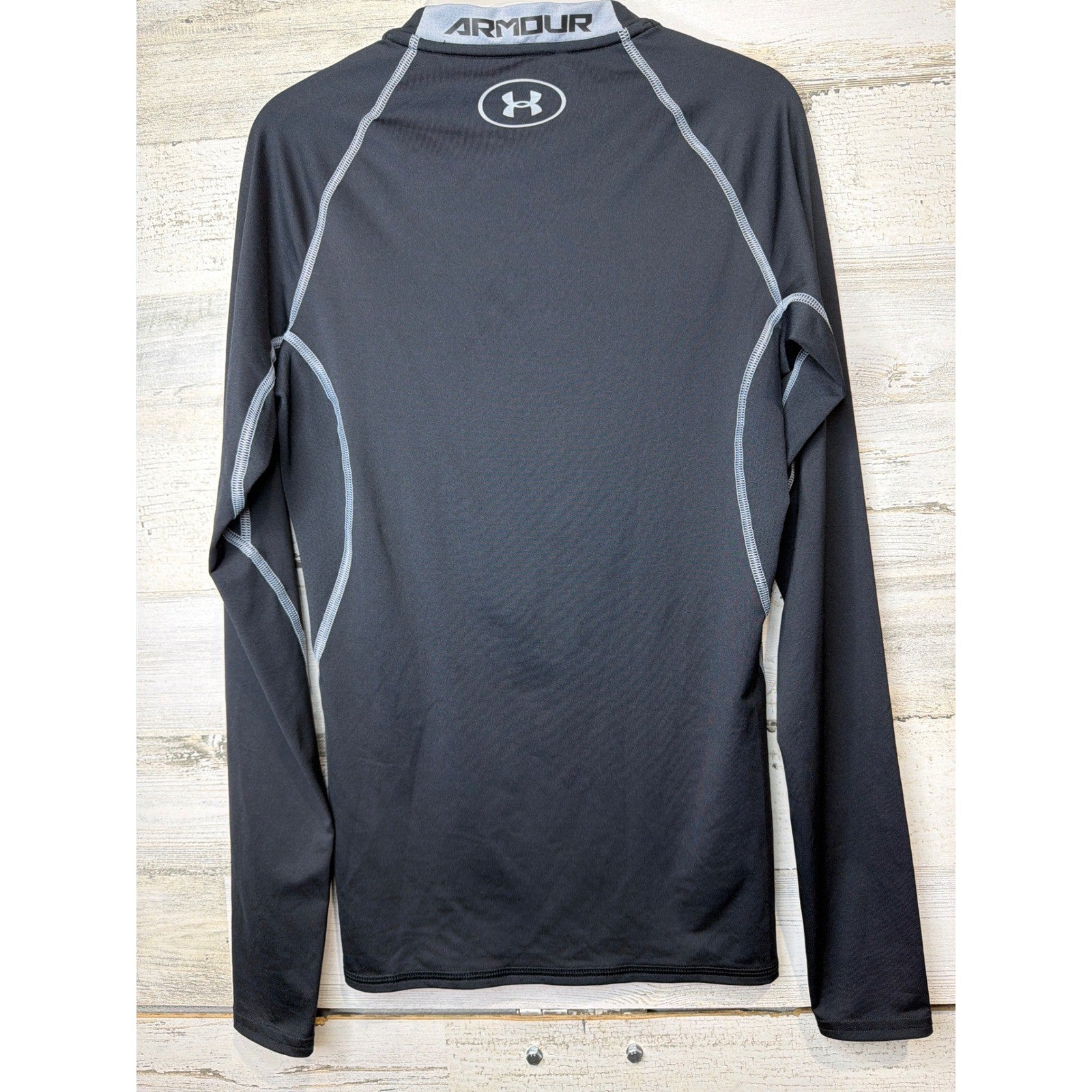 Under Armour Compression Shirt Mens Small Black HeatGear Athletic EUC3