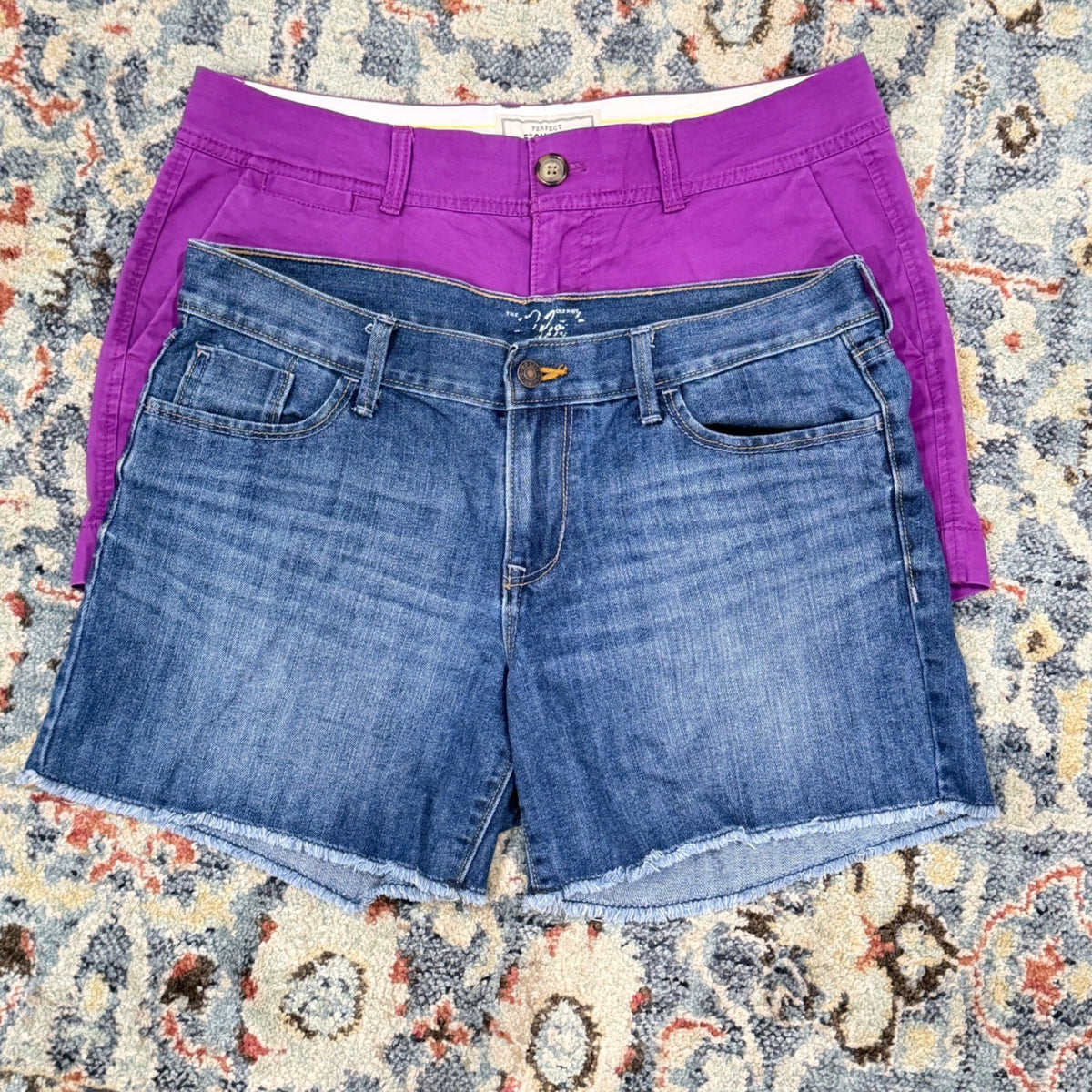 Old Navy Shorts Bundle Women 8 Purple Blue Denim Khaki Raw Hem Casual EUC0