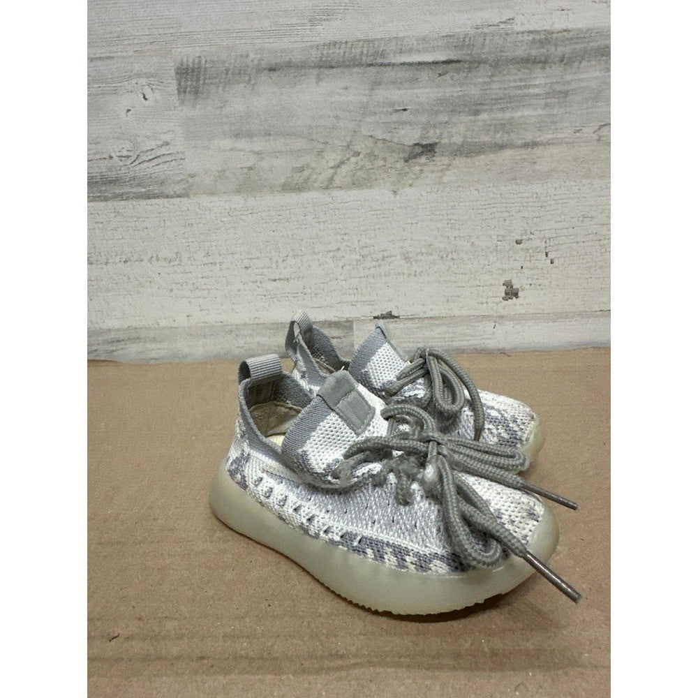 Knit Fashion Sneakers Fit Like Toddler Size 5 Grey Patterned Streetwear0