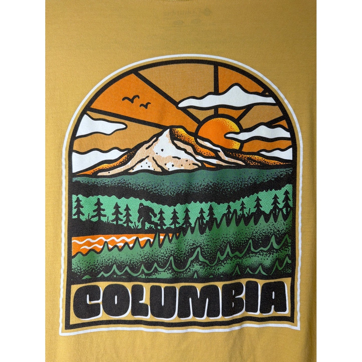 Columbia T-Shirt Mens 2XL Yellow Short Sleeve Logo Graphic Gorpcore EUC4