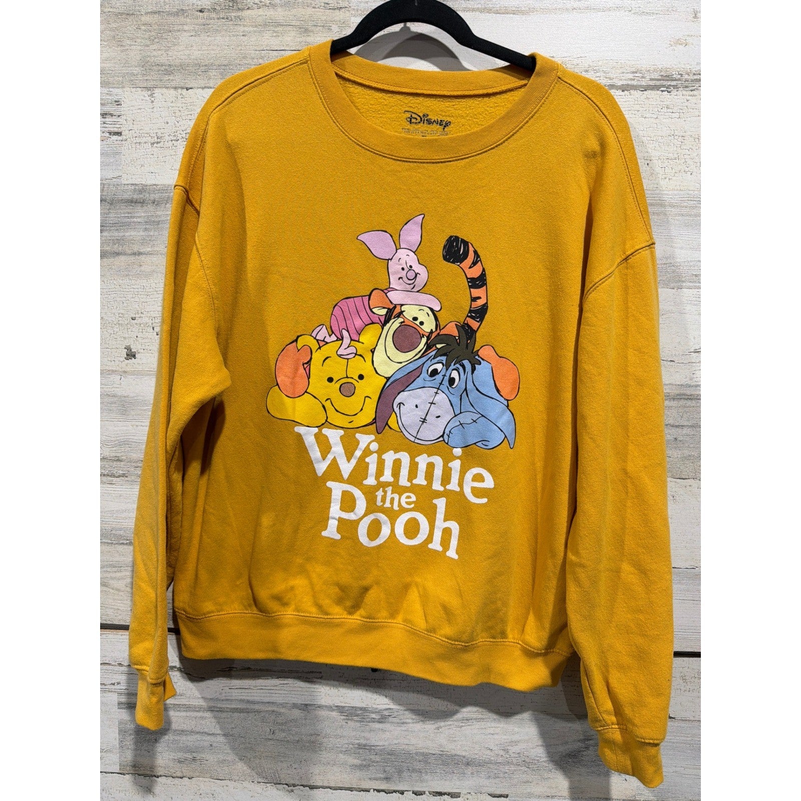 Disney Winnie the Pooh Sweatshirt Women XL Yellow Graphic Crewneck GUC0