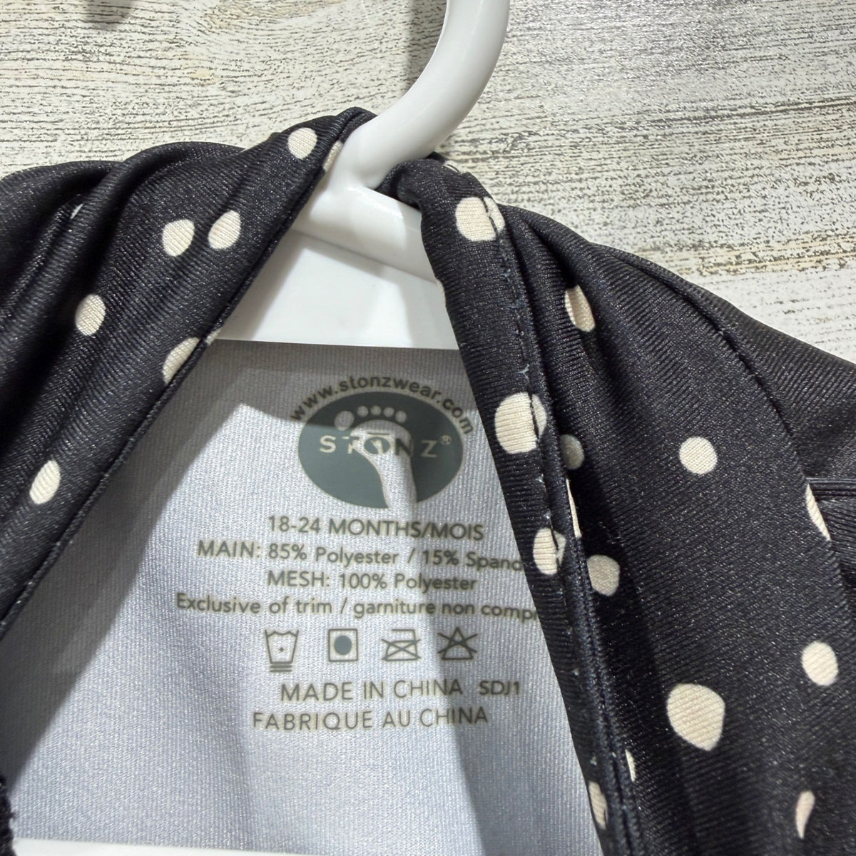 Stonz Sun Suit 18-24M Black Polka Dot Rash Guard UV Protection NWT2