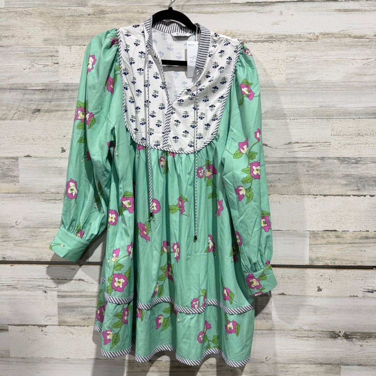 Wenrine C8P299 Floral Bib Front Dress Womens XL Light Green Polyester Boho0