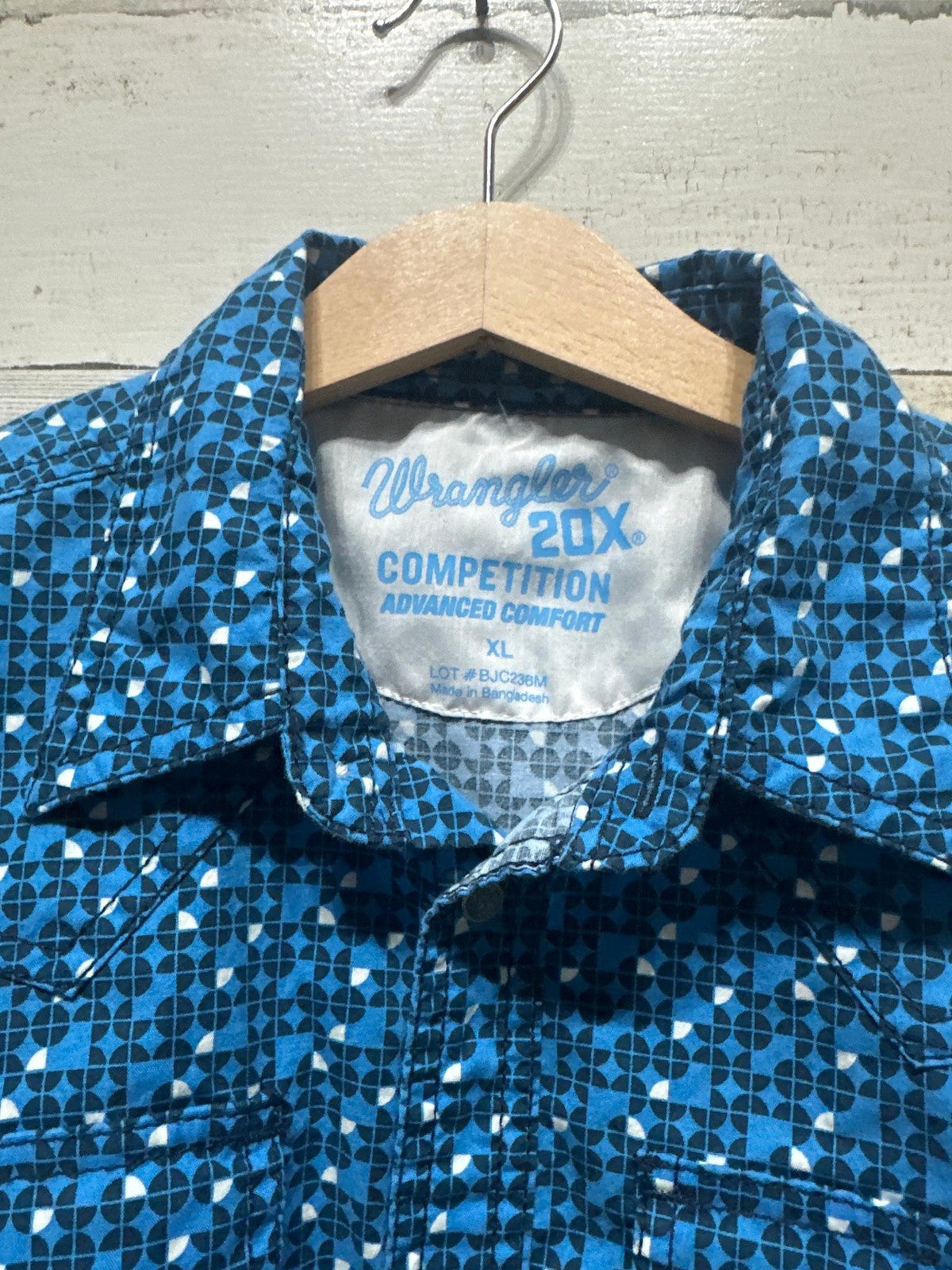 Wrangler 20X Competition Shirt Boys XL Blue Geometric Western Snap Up EUC1