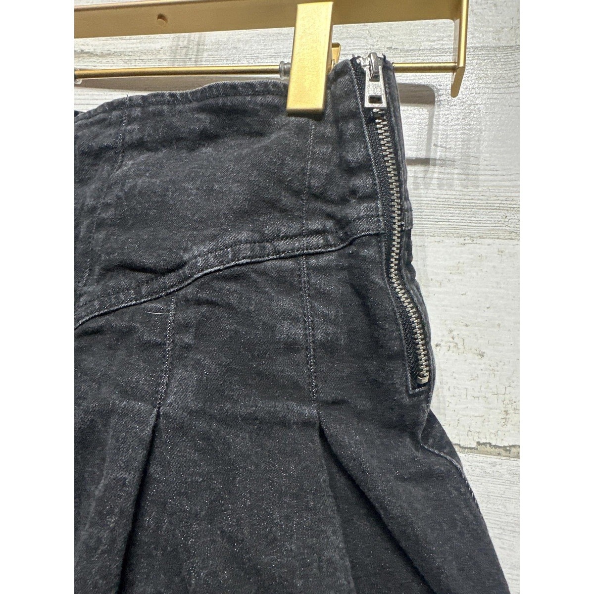 GB Denim Skirt Girls Size 8 Black Pleated Raw Hem1