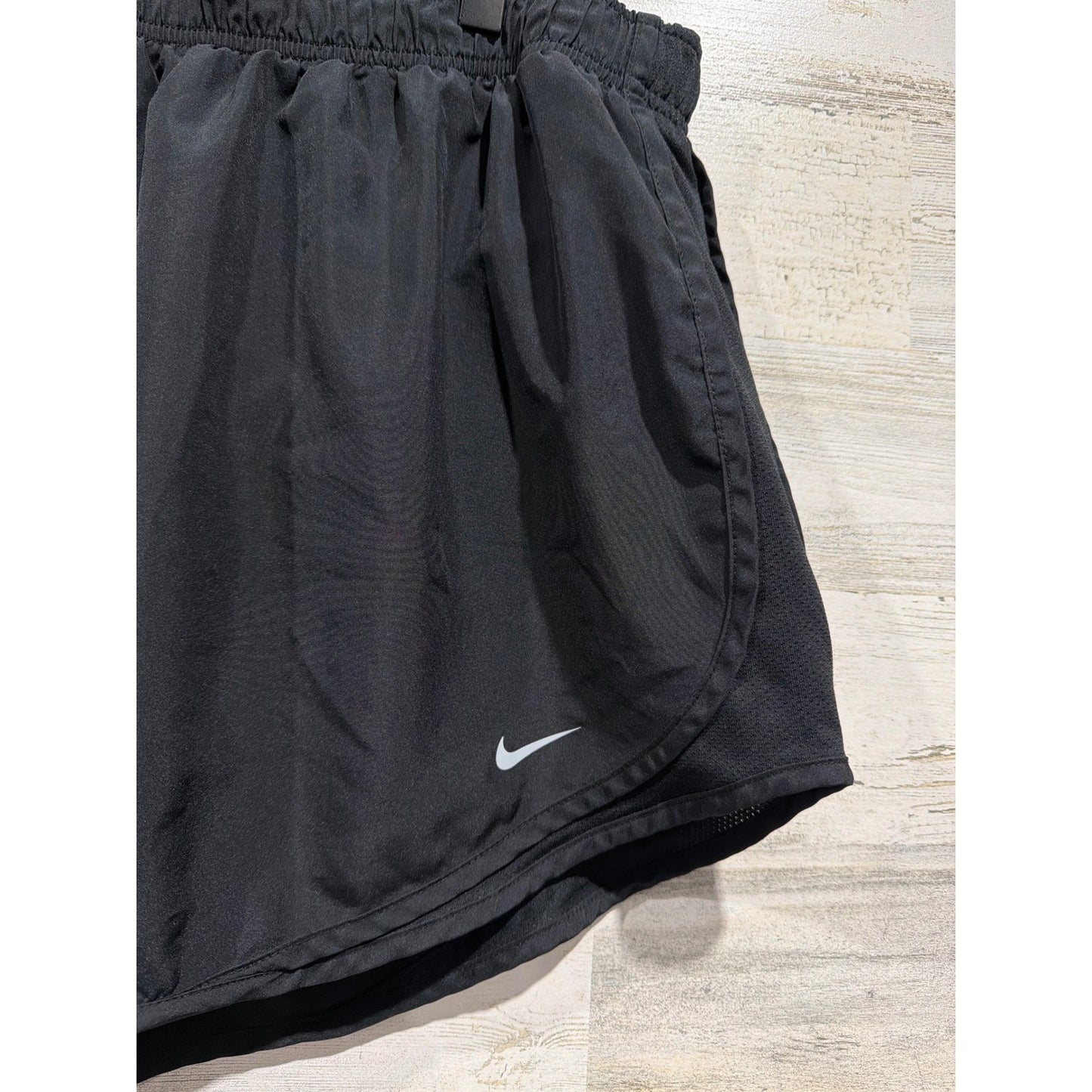 Nike Running Shorts Women XXL Black Tempo Mesh Trim Athletic Gorpcore Flawed*2