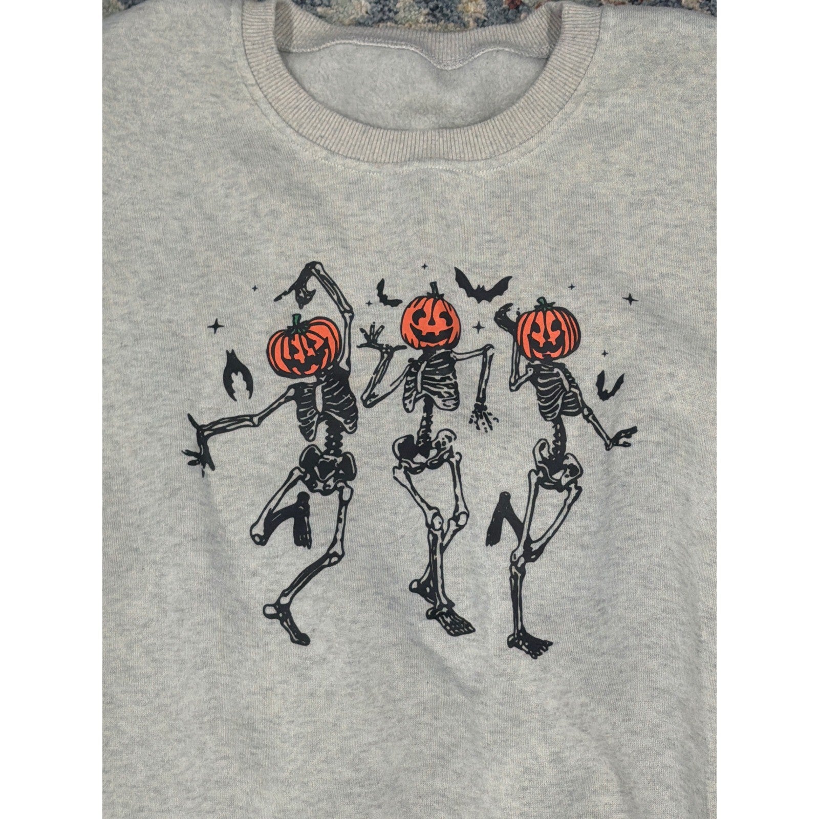 Pumpkin Sweatshirt Women XL Gray Skeleton Dancing Spooky Core Fall Halloween1