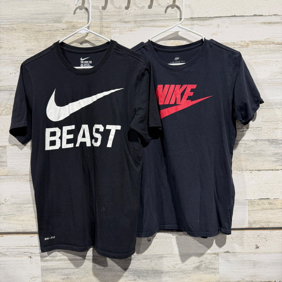 Nike Beast & Futura Logo Graphic T-Shirt Lot Men M Black Cotton Blend Flawed*0