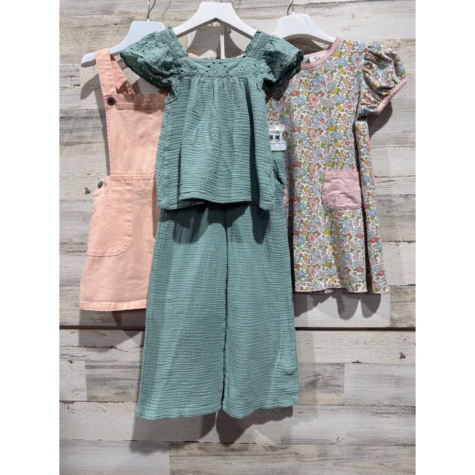 Shrimp & Grits Cupcakes & Cashmere Copper Key Girls 5/6 Green Peach Floral0