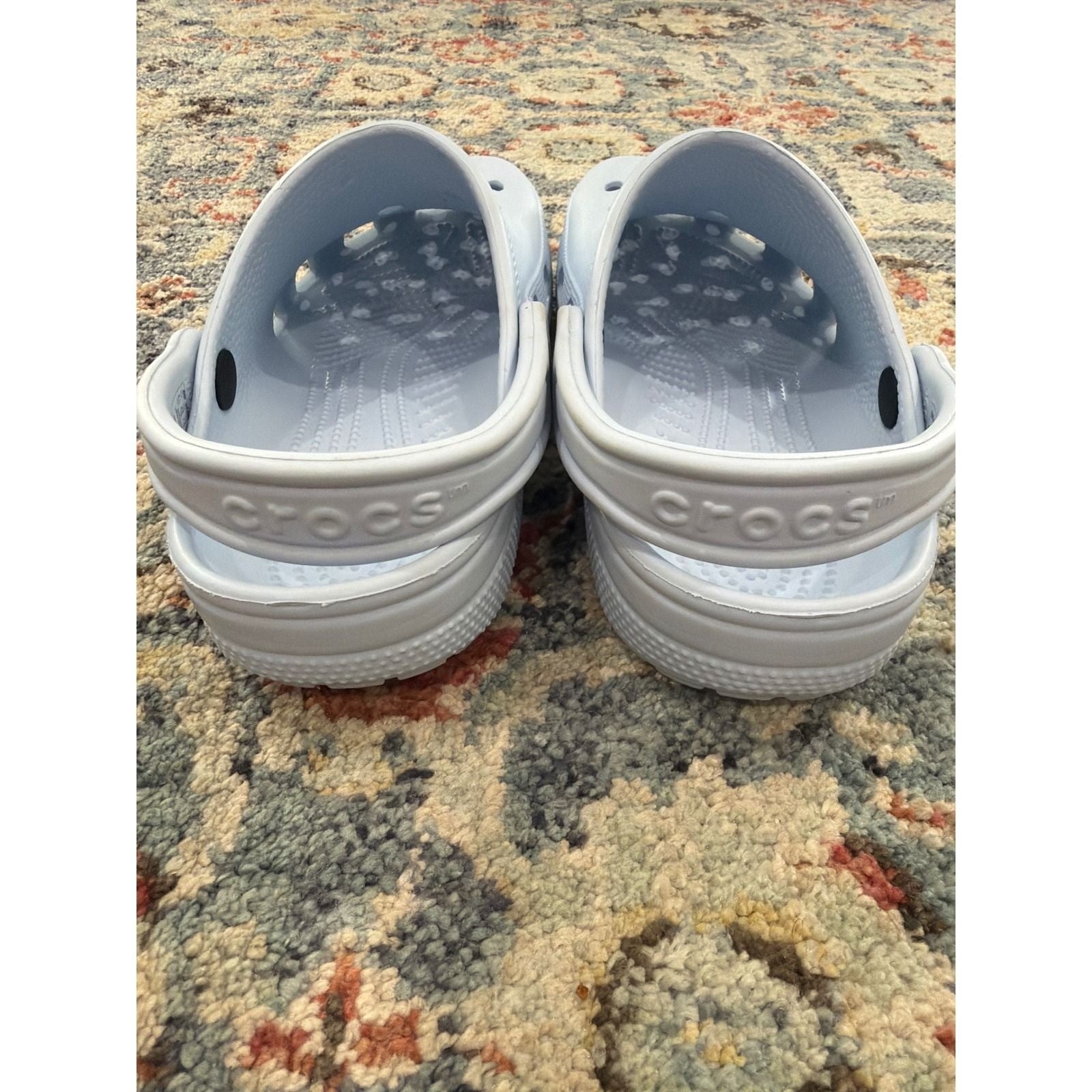 Crocs Classic Clog Women 6 / Mens 4 Light Blue Slip On Comfort Gorpcore EUC6