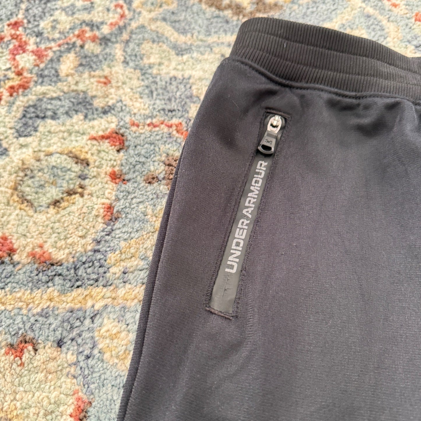 Under Armour Track Pants Boys Size 6 Black Zipper Pockets Athletic GUC*3