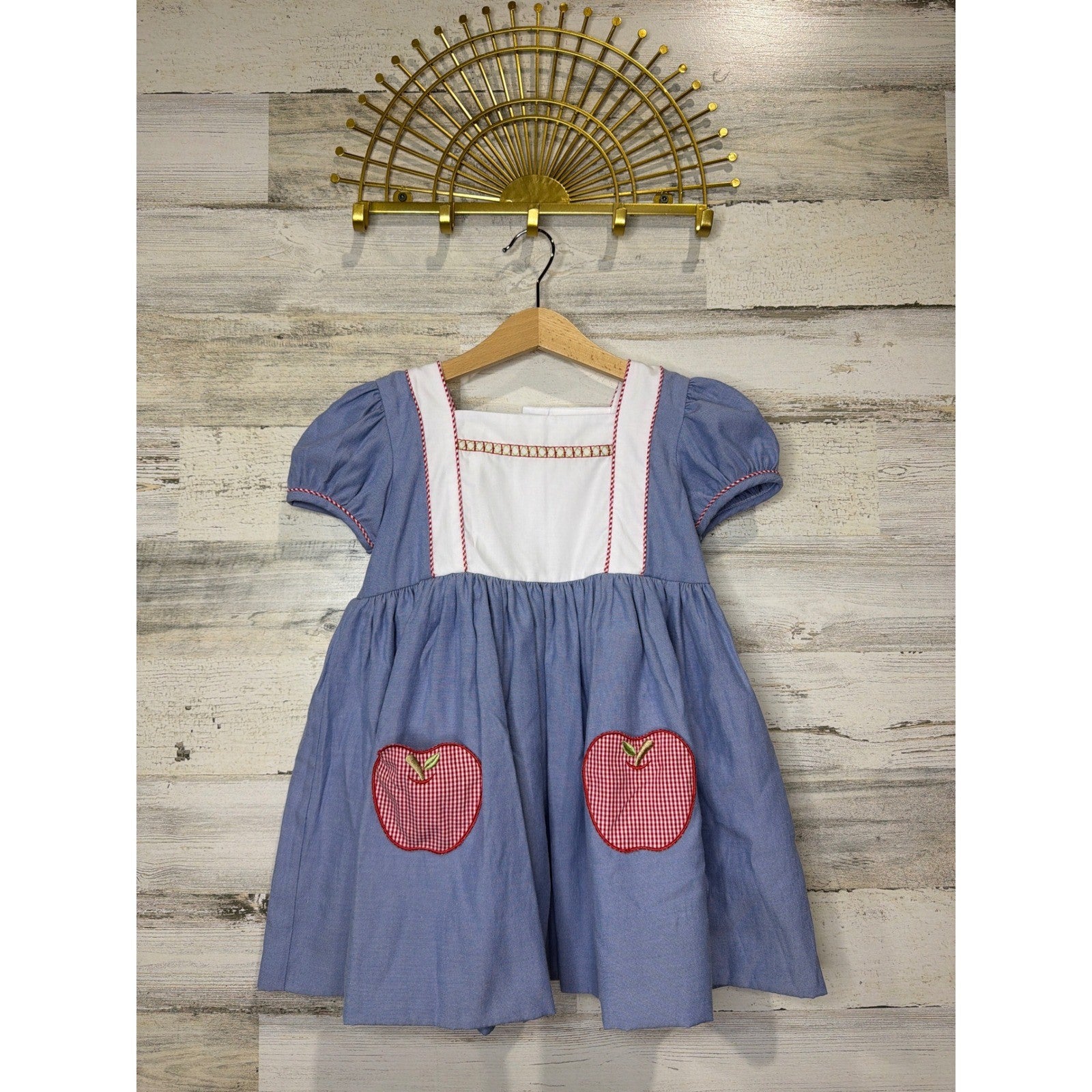 The Proper Peony Dress Girls 4 Blue Apple Pockets School Classic EUC0