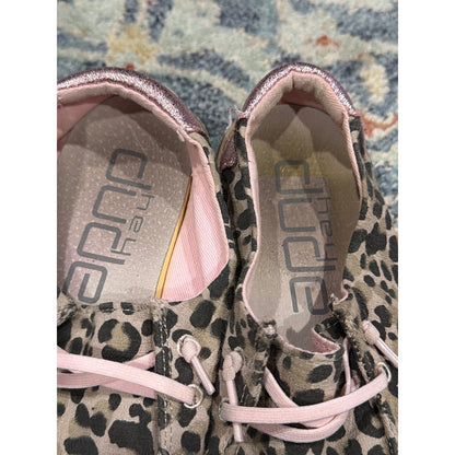Hey Dude Wendy Shoes Girls Y3 Leopard Pink Animal Print Casual Boho6