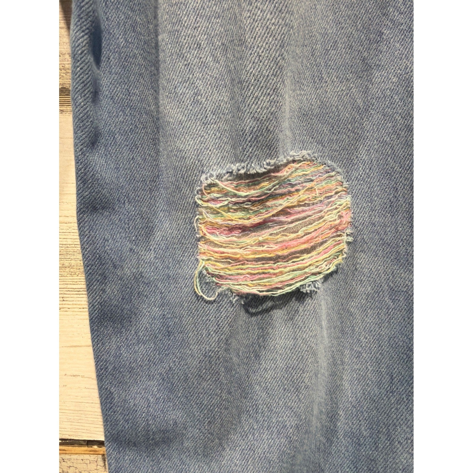 Levi's Wide Leg Jeans Girls Size 10 Blue Distressed Rainbow Denim EUC2