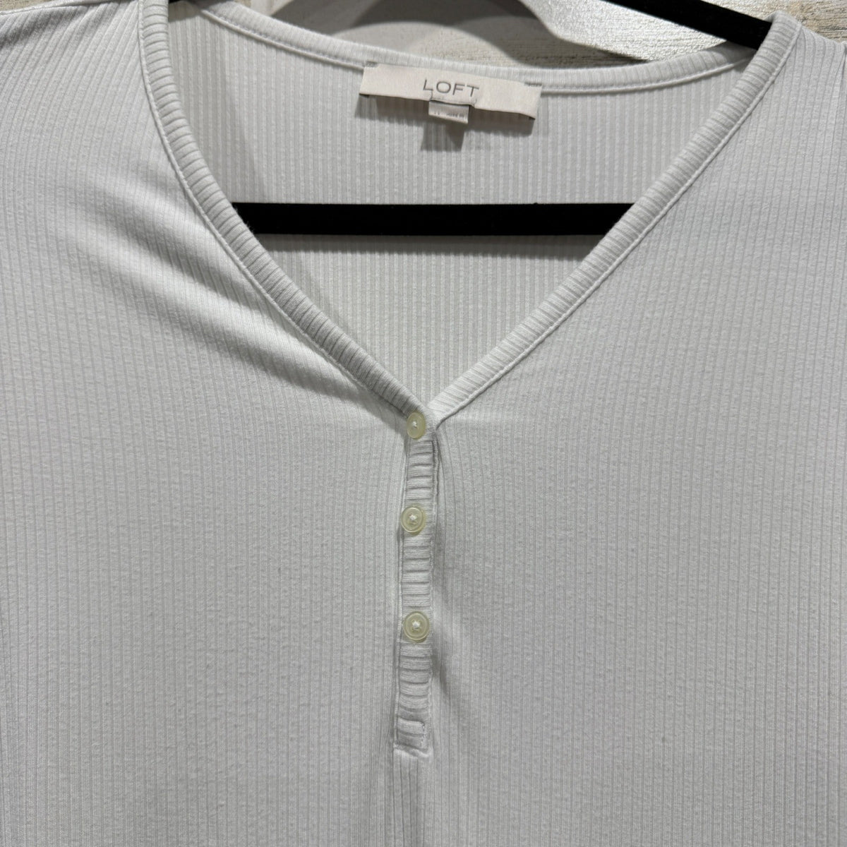LOFT Ribbed Henley Top Women Size M White Rayon Spandex Casual Flawed*3
