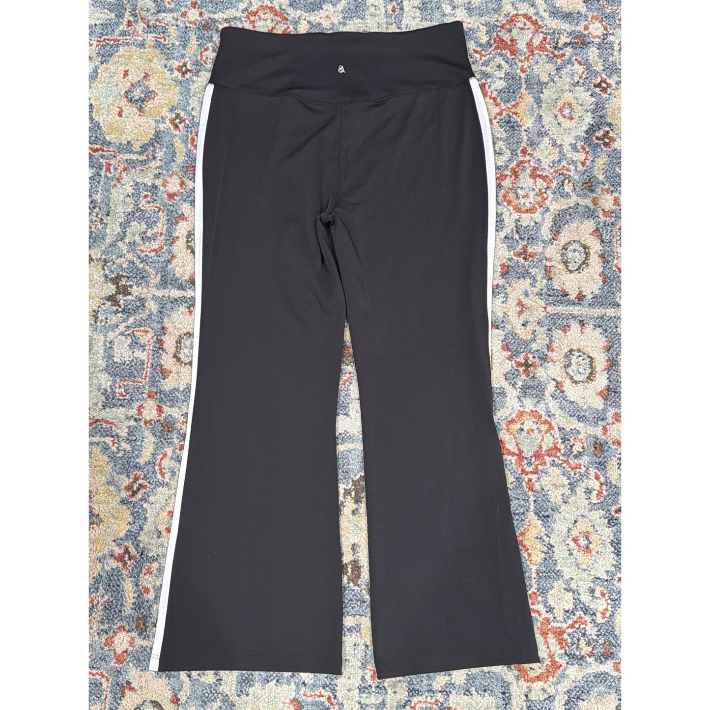 Lou & Grey Bootcut Cropped Active Pants Women Large Black Side Stripe Athleisure2
