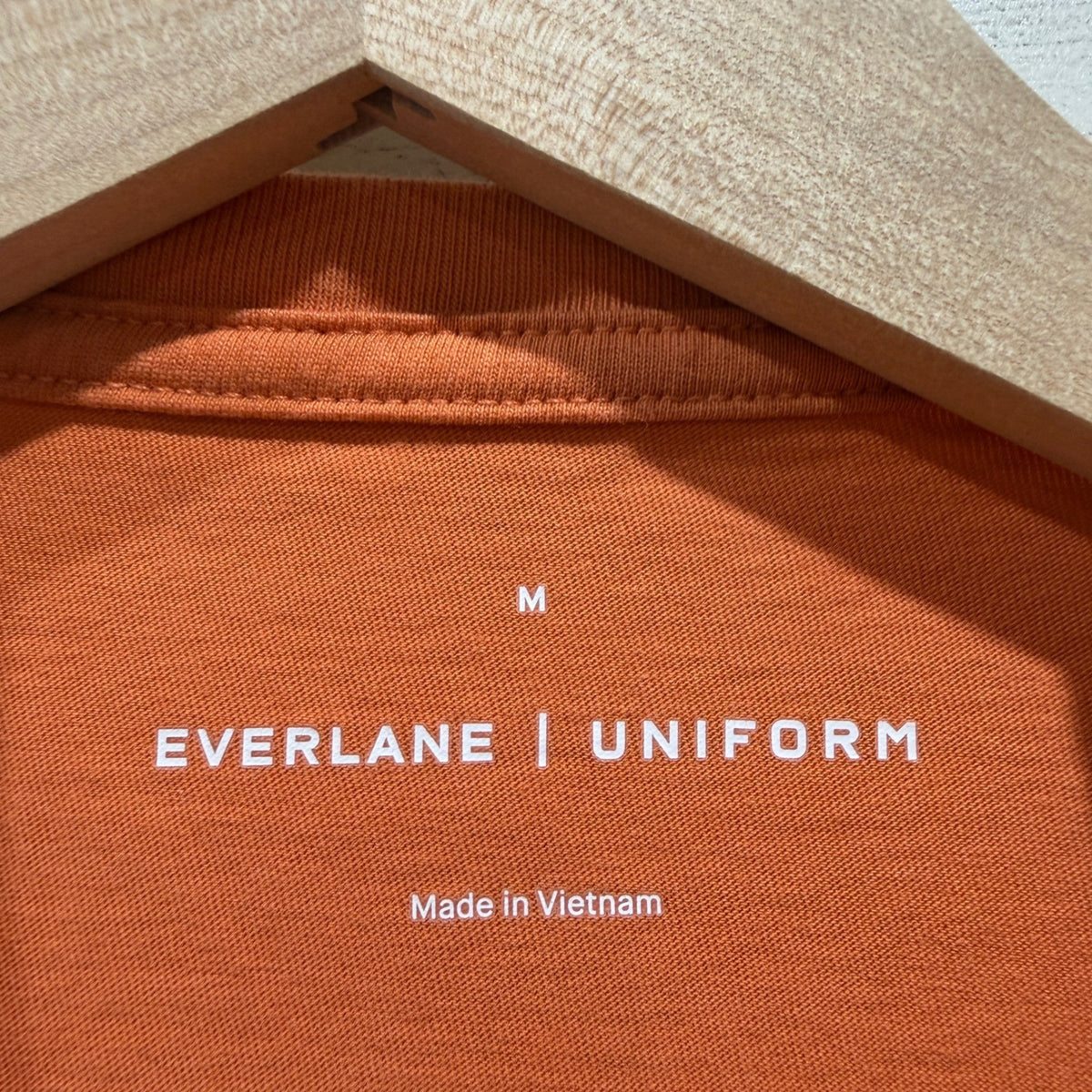 Everlane Uniform Organic Cotton Crew T-Shirt Mens Medium Orange Solid Basic EUC1