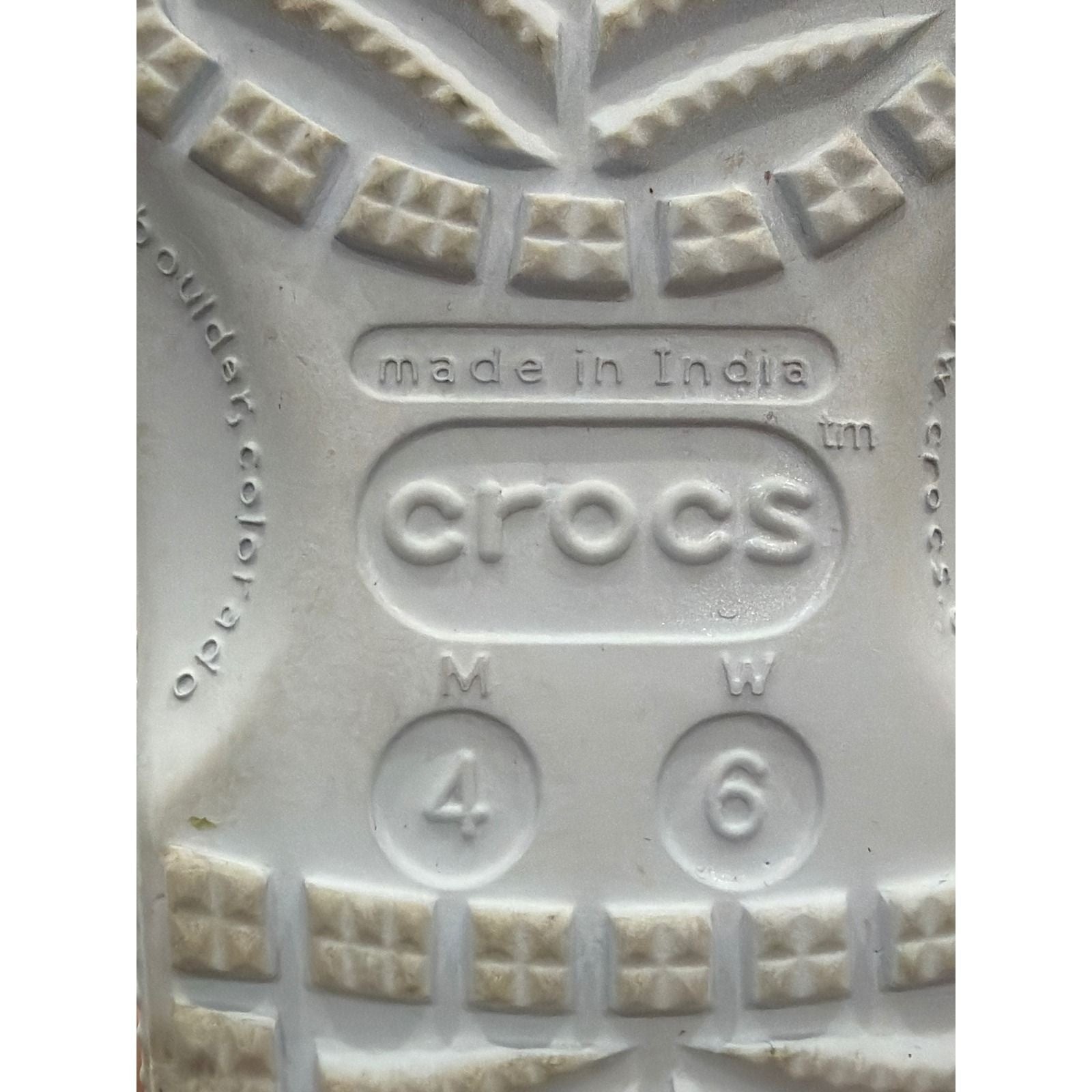 Crocs Classic Clog Women 6 / Mens 4 Light Blue Slip On Comfort Gorpcore EUC7