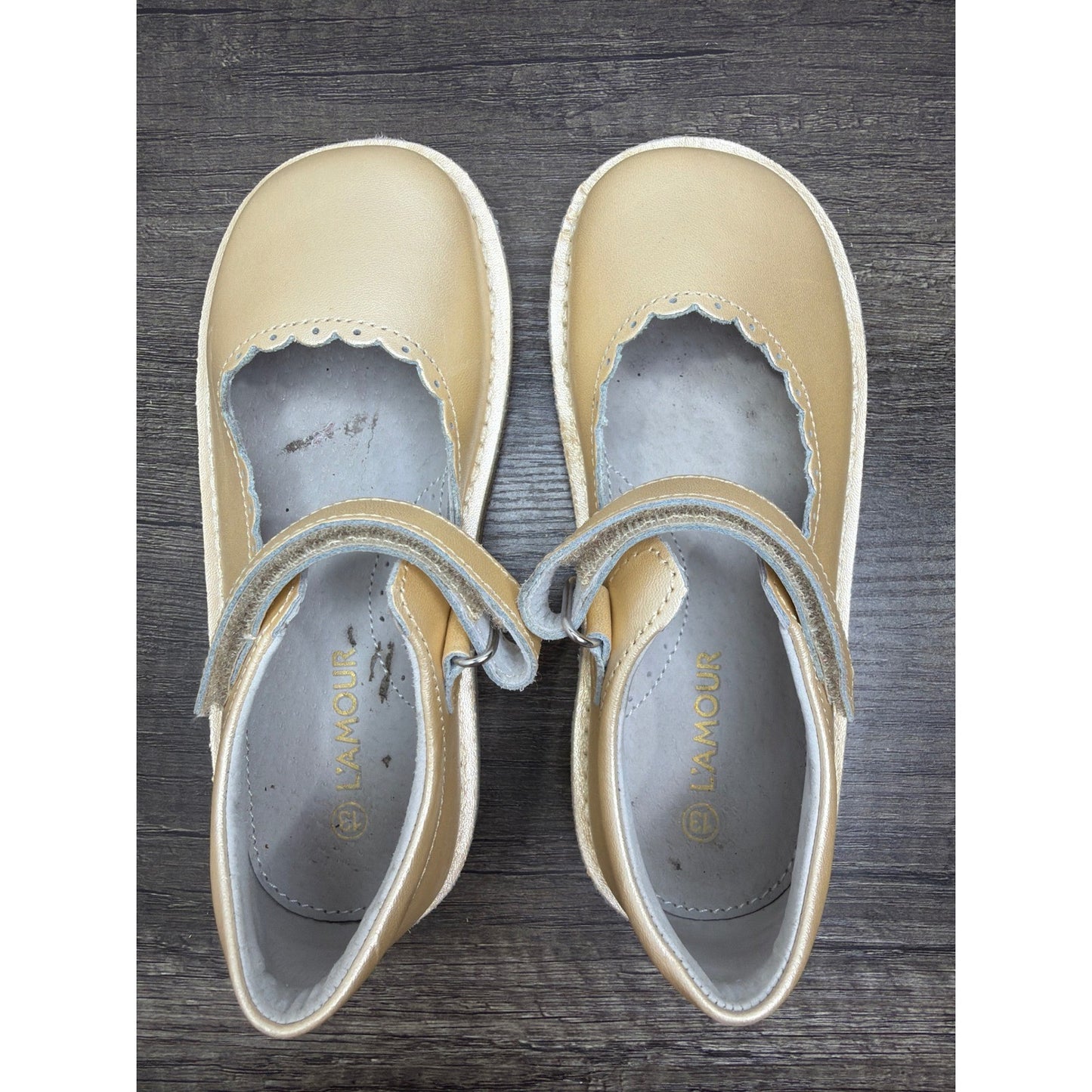 L'Amour Mary Jane Shoes Girls Size 13 Gold Scalloped Metallic Dressy GUC*5