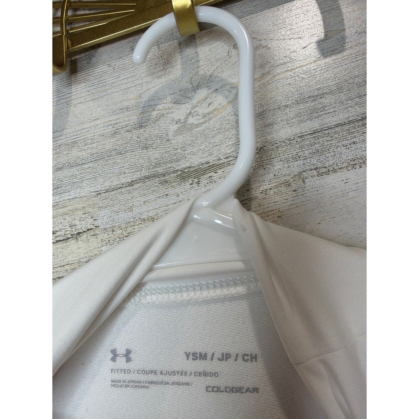Under Armour ColdGear Shirt Boys Small White Mock Neck Fitted Athletic EUC2