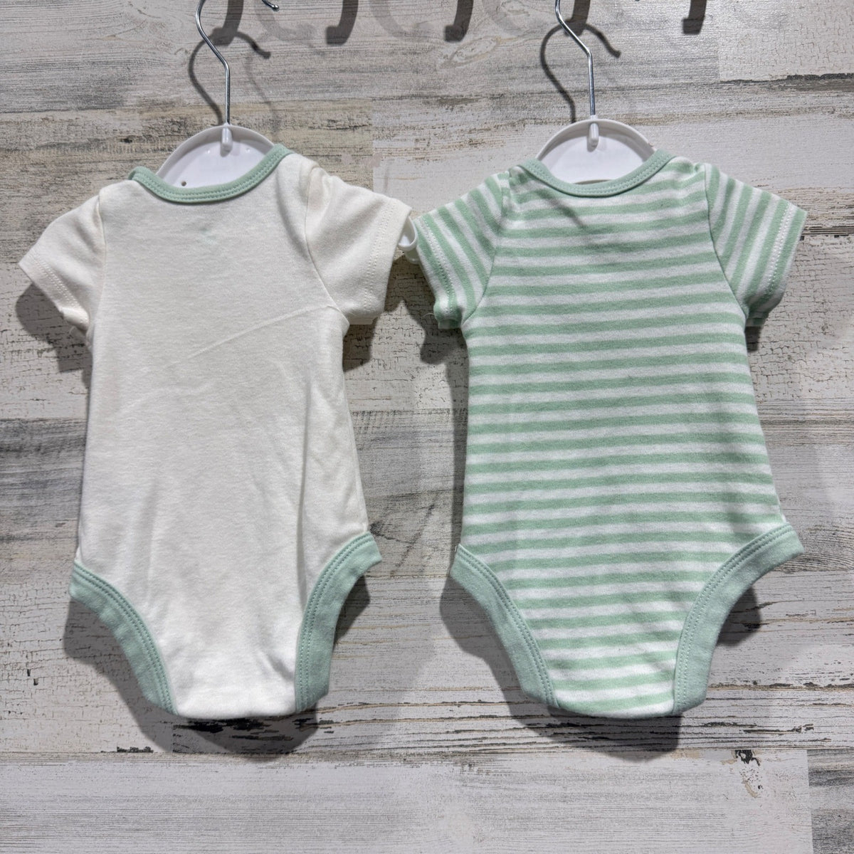 Disney Baby Lion King Simba Bodysuit 2Pack Newborn Green Cotton Blend Safari EUC1