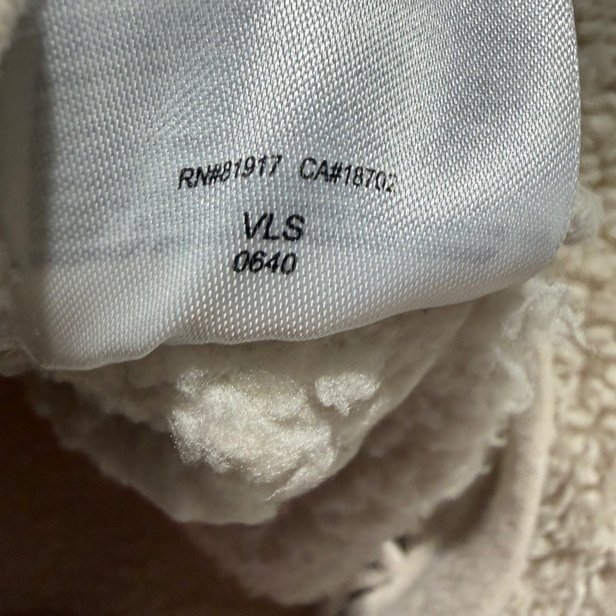 Nike Sportswear Sherpa Fleece Sweatshirt Girls 2T Cream Polyester Sporty EUC5