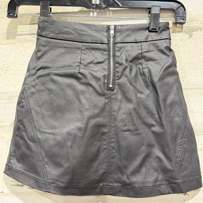 GB Girls Faux Leather Mini Skirt Size 7 Black Exposed Zipper Edgy EUC1