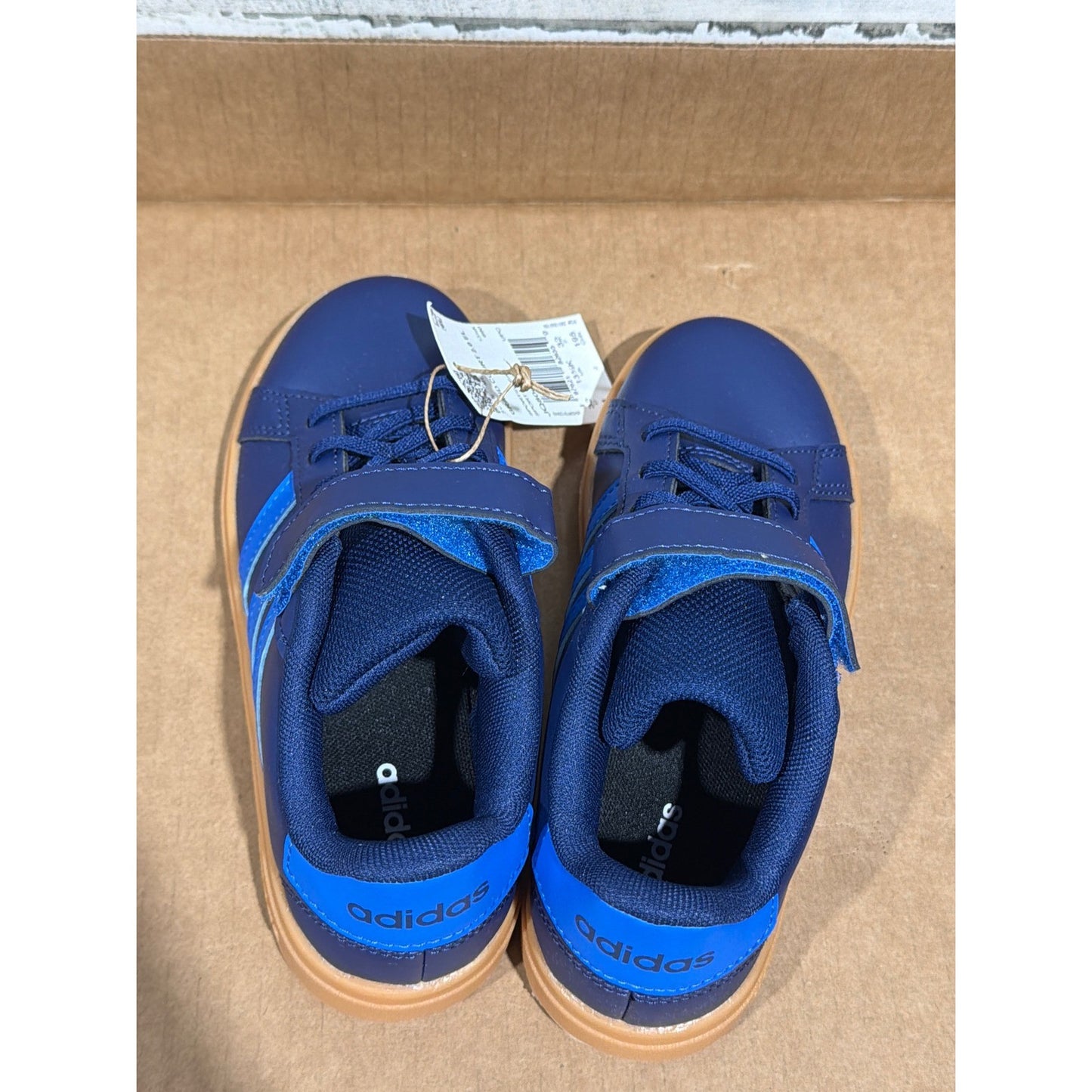 Adidas Grand Court 2.0 EL C Boys Size 1 Blue Gum Sole Sneakers Sporty NWT6