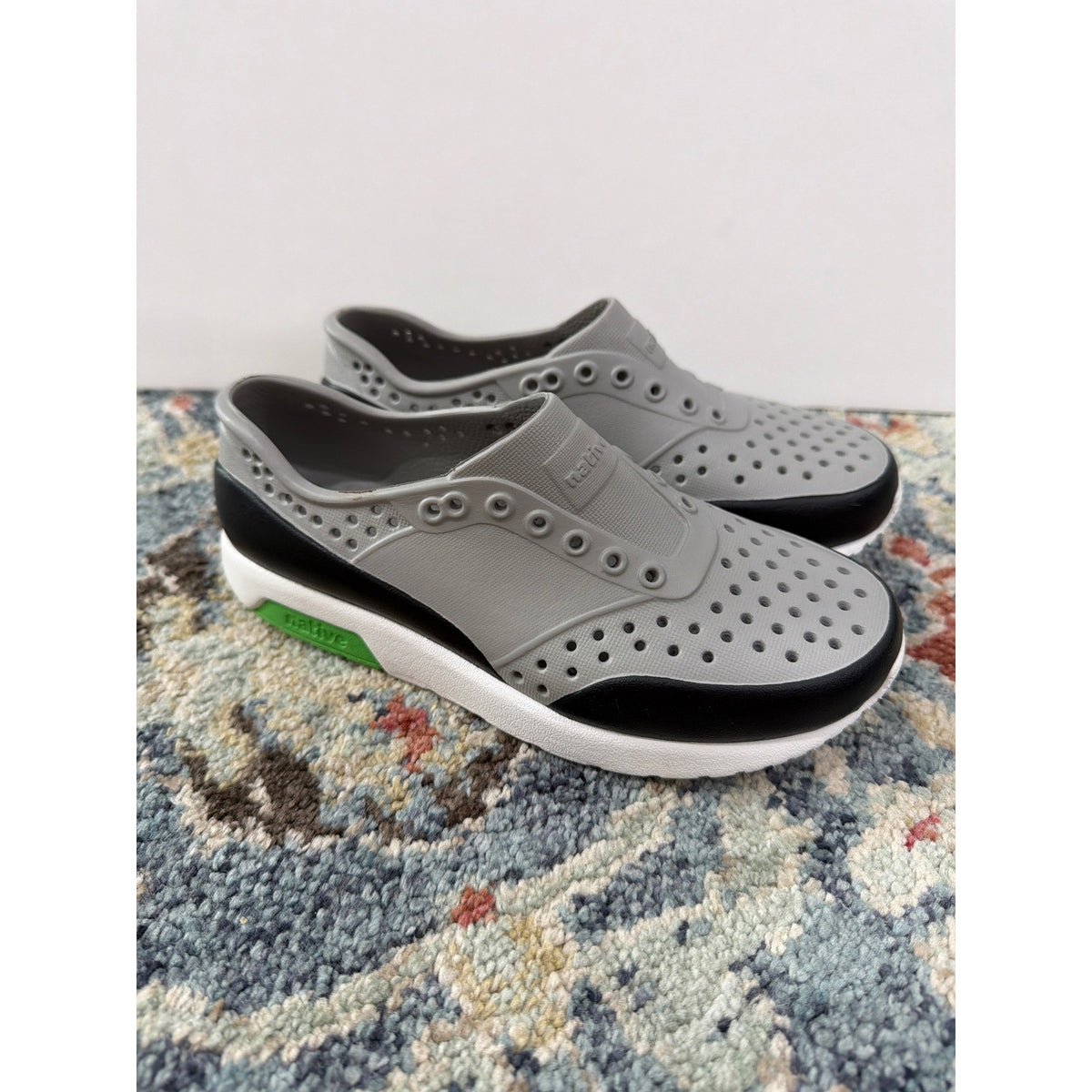 Native Jefferson Block Boys C13 Grey Black Slip On EVA Water Shoes EUC0