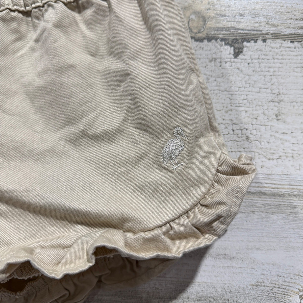The Beaufort Bonnet Company Ruffle Shorts Girls 3T Tan Khaki EUC1