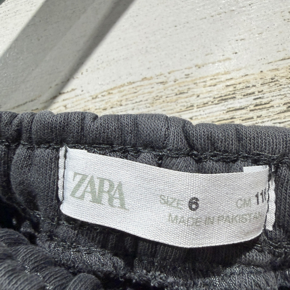 Tea Collection Zara Kids Outfit Size 6 Gray Mantis Tee Joggers Bugcore EUC6