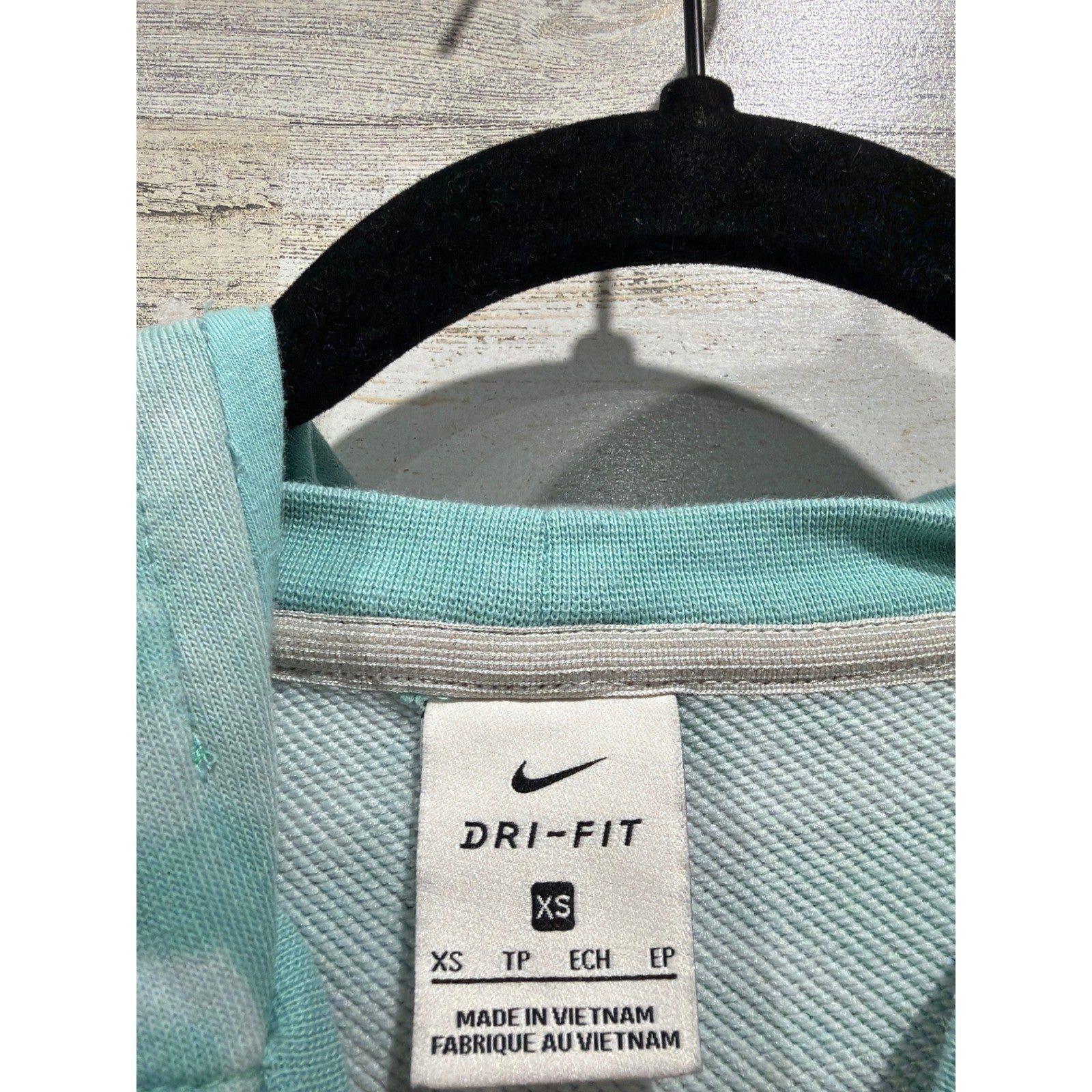 Nike Fly Hoodie Women XS Teal Tie Dye Standard Issue Dri-FIT Pullover EUC3