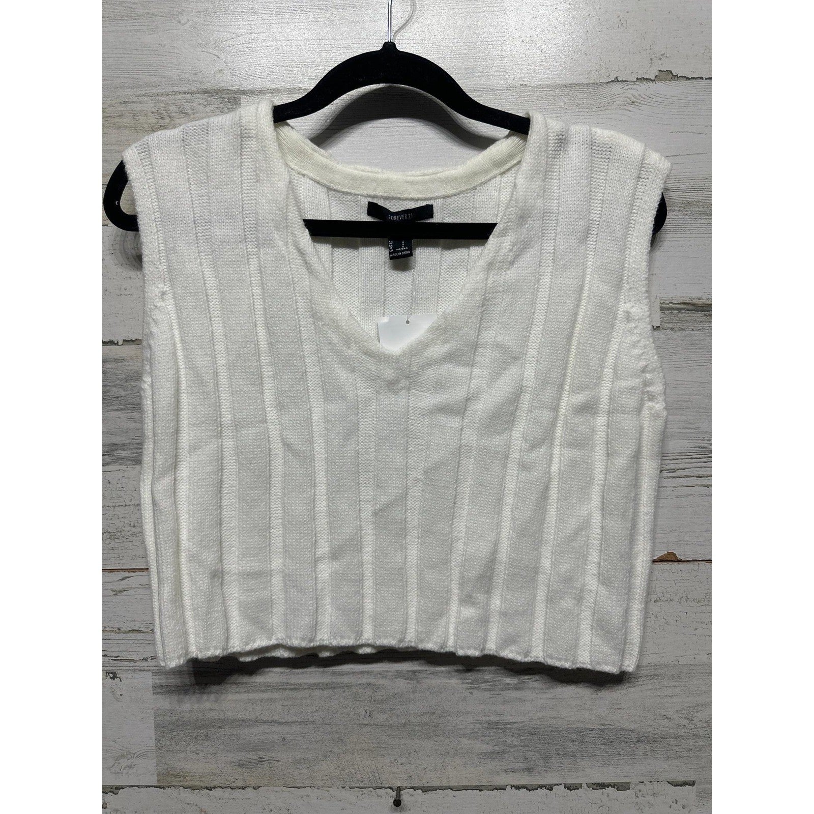 Forever 21 Sweater Vest Women Small White Ribbed Cropped V-Neck Preppy NWT0