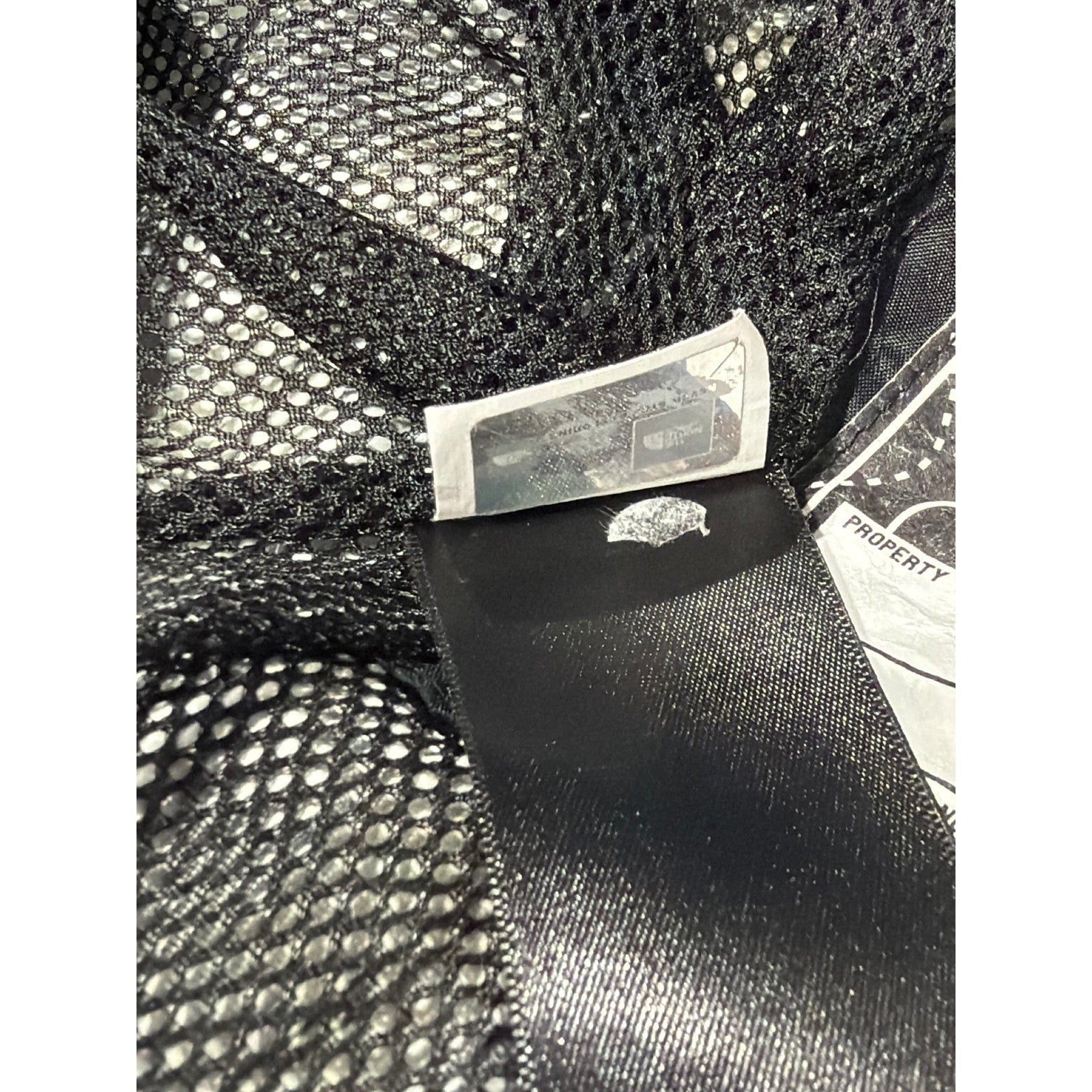 The North Face Rain Jacket Girls M 10/12 Grey Geometric DryVent Gorpcore EUC10