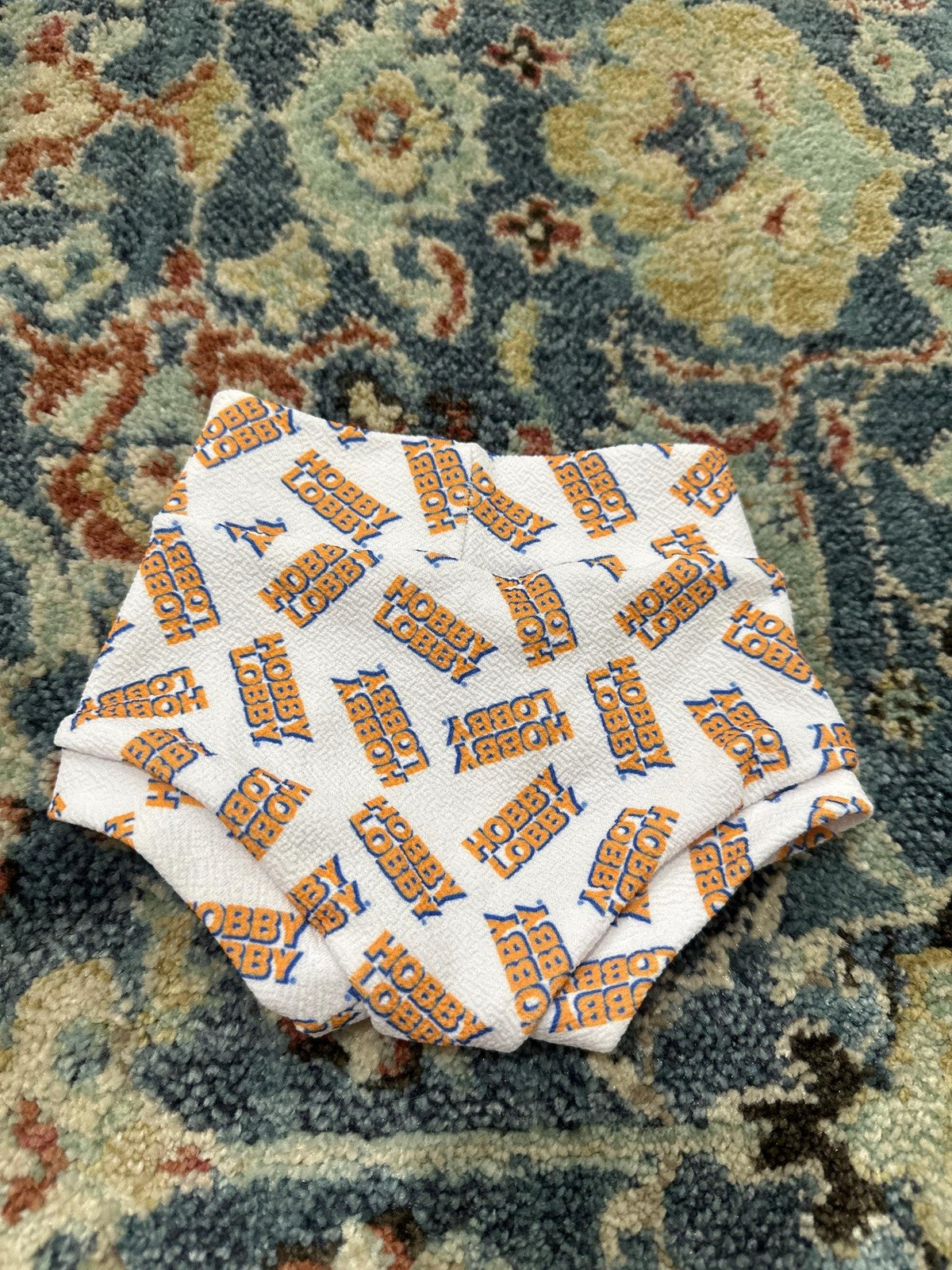 Hobby Lobby Bummies Girls 6-12M White Logo Print Bloomers EUC1