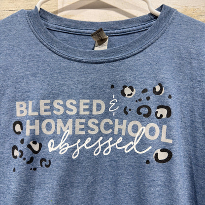 Gildan Graphic Tee Women Large Blue Blessed Homeschool Obsessed Momcore *Flawed1