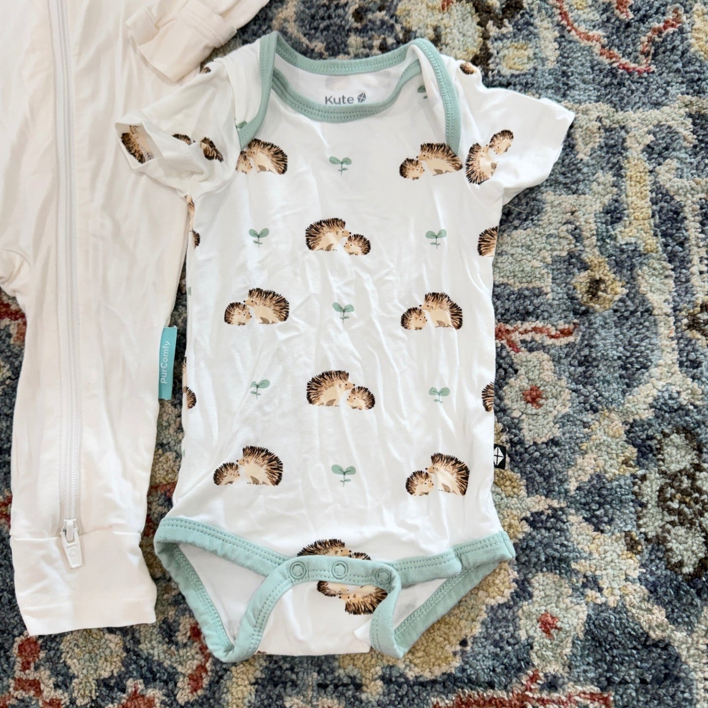 Kyte Baby PurComfy Romper Bodysuit Bundle 0-3M Neutral Cream Hedgehog Bamboo EUC1