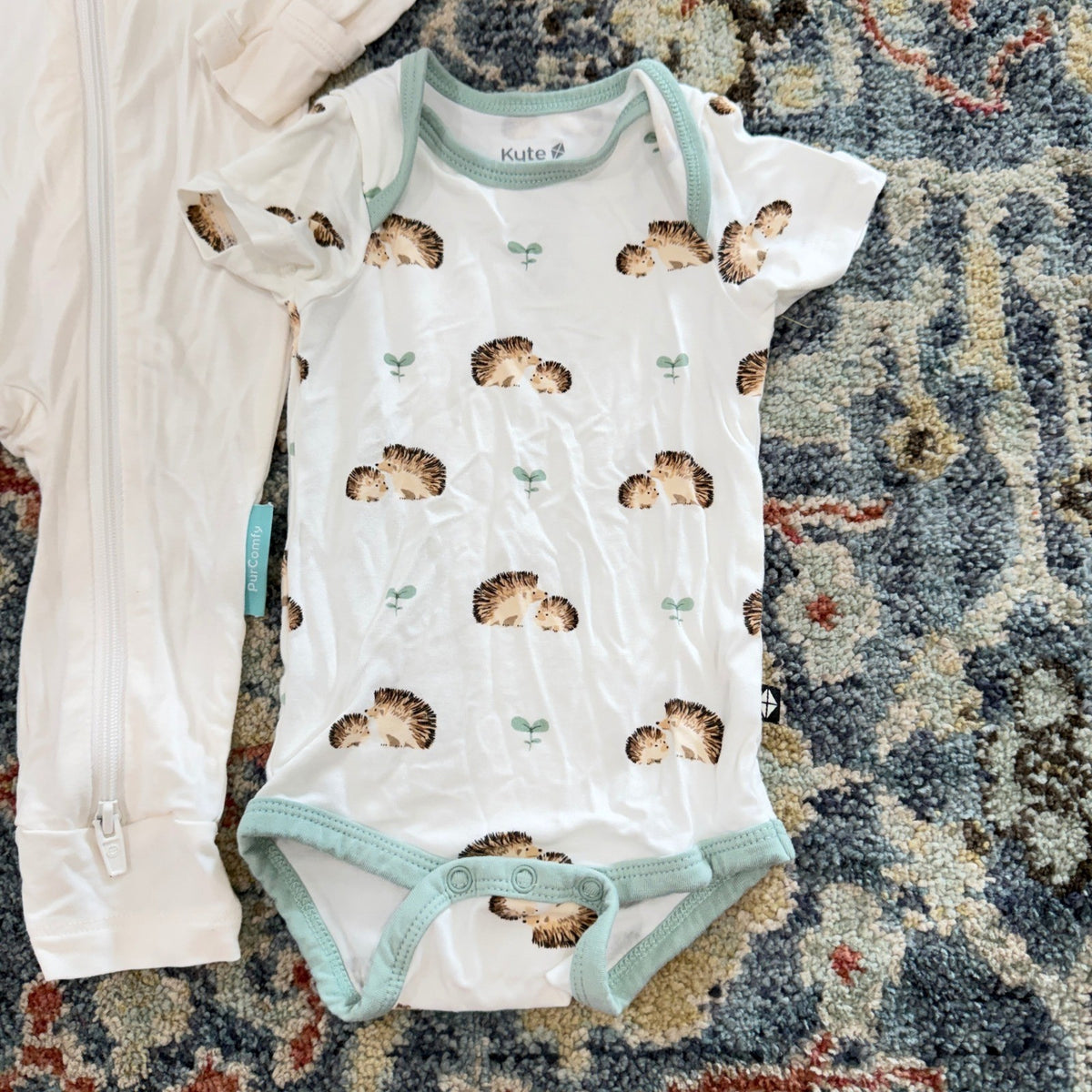 Kyte Baby PurComfy Romper Bodysuit Bundle 0-3M Neutral Cream Hedgehog Bamboo EUC1