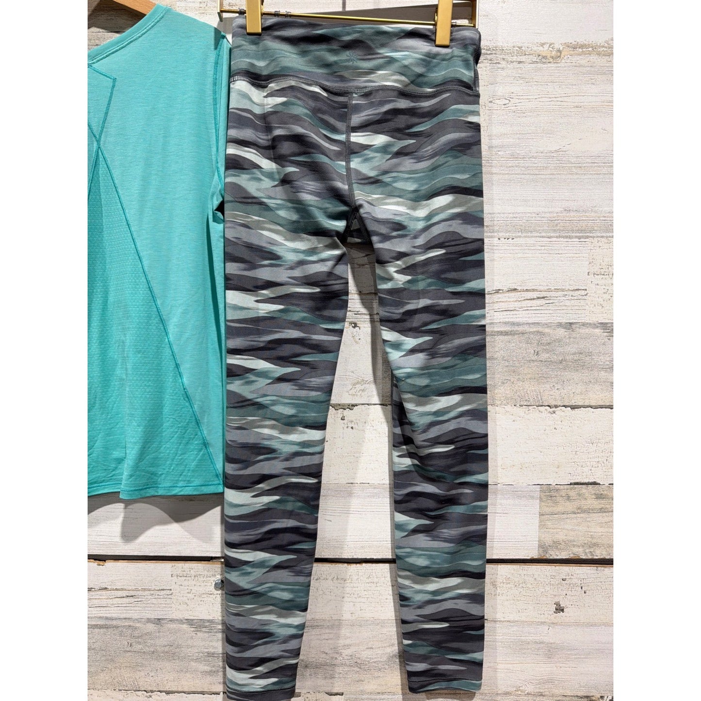Athleta Ivivva Activewear Set Girls 12 Camo Cross Back Leggings Sporty8