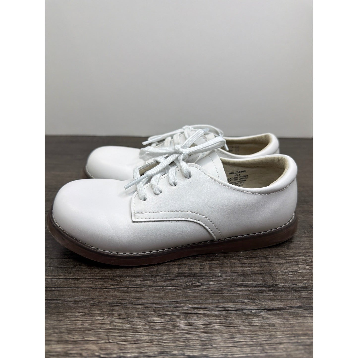 Footmates Willy Oxford Boys 13.5 White Leather Lace Up Classic Preppy EUC2