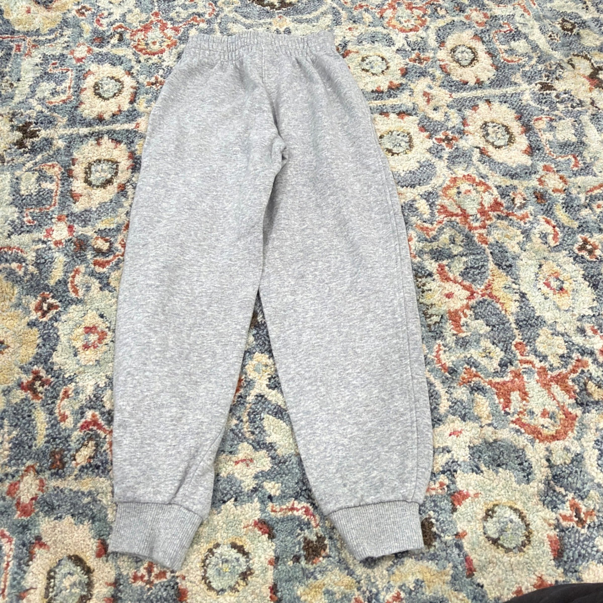 Nike Jogger Sweatpants Kids XS Gray Fleece Sportswear Club *Flawed7