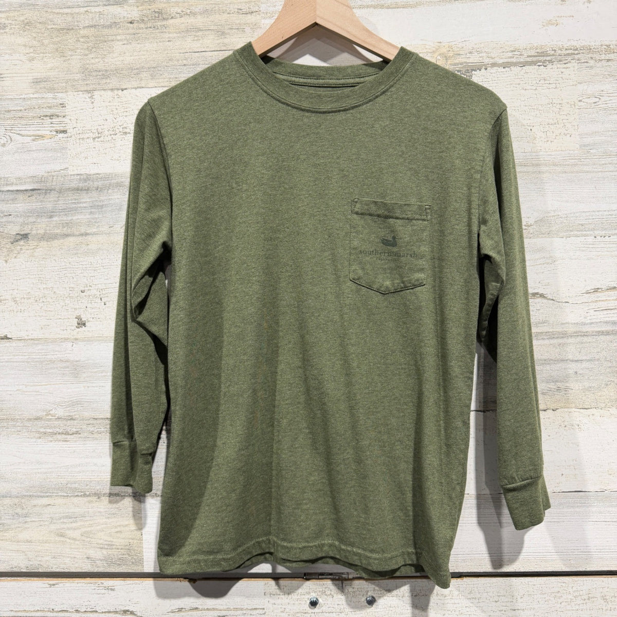 Southern Marsh Crest Graphic Pocket Tee Boys Youth Large Green Cotton Blend0