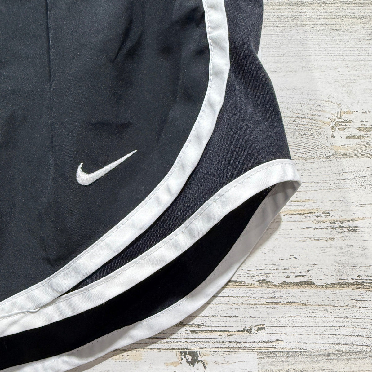 Nike Tempo Running Shorts Womens Small Black White Polyester Athletic1