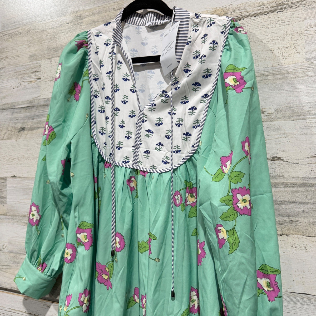 Wenrine C8P299 Floral Bib Front Dress Womens XL Light Green Polyester Boho3