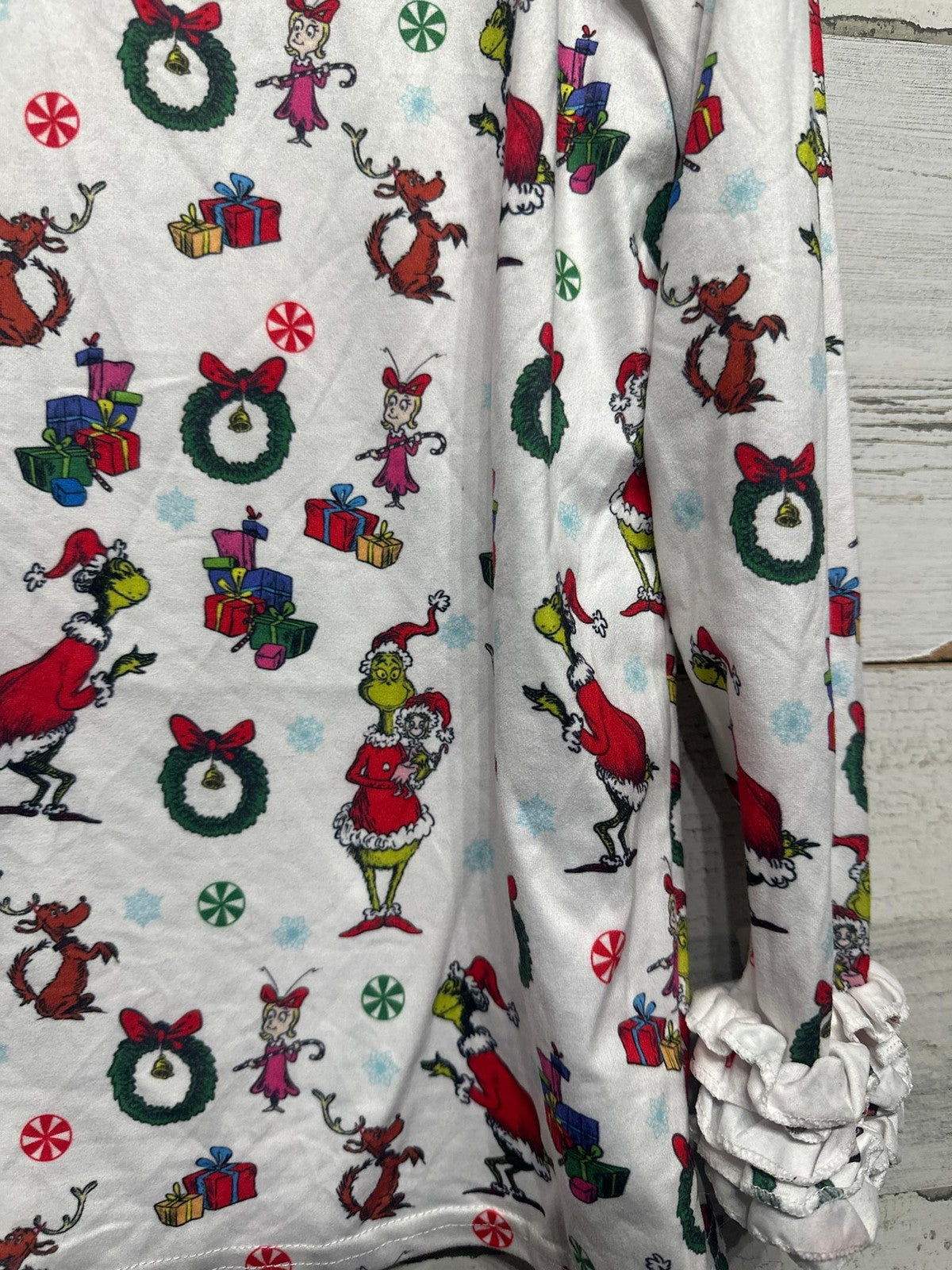 Boutique Grinch Long Sleeve Top Girls 10/12 White Christmas Ruffle EUC1
