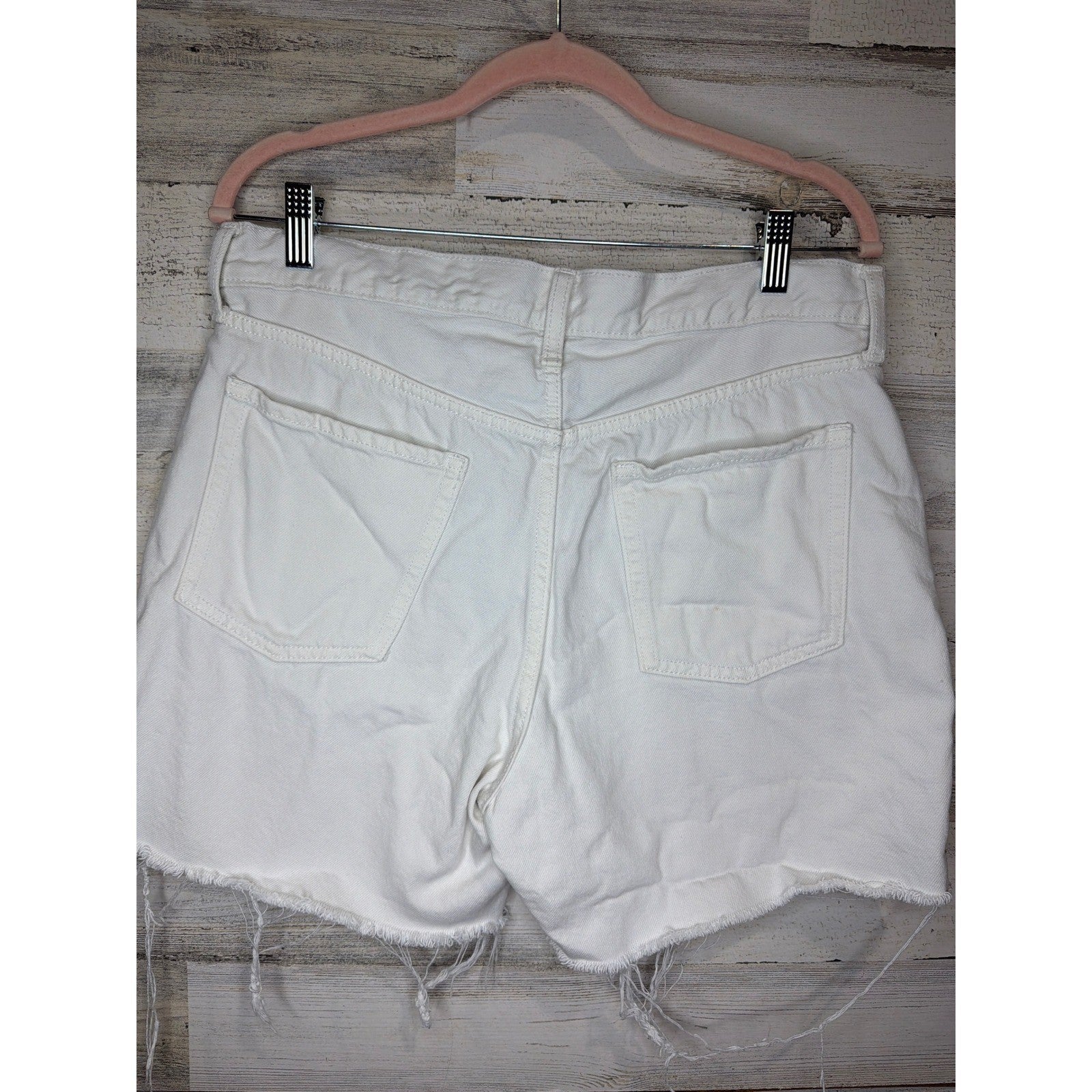 Old Navy Denim Shorts Women Size 10 White High-Rise Slouchy Straight Coastal GUC2
