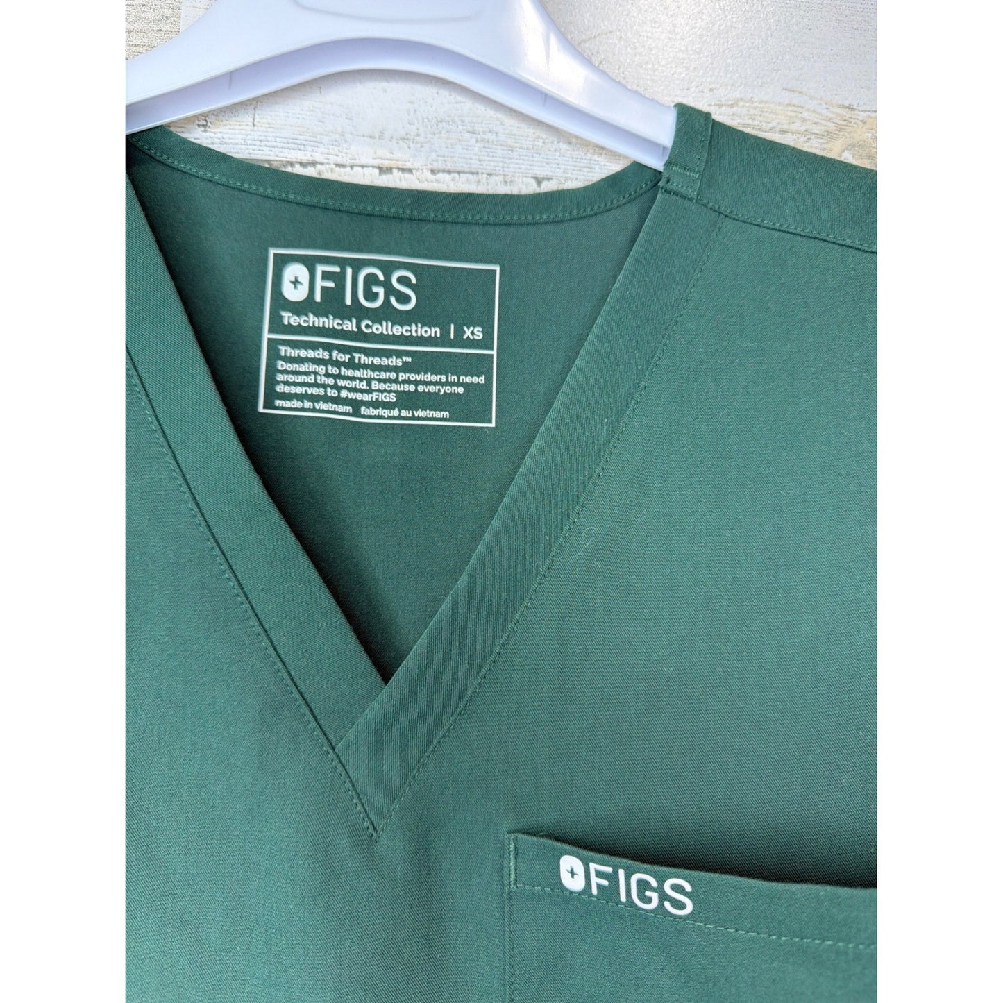 Figs Casma Scrub Top Women XS Green V-Neck Technical Collection EUC1