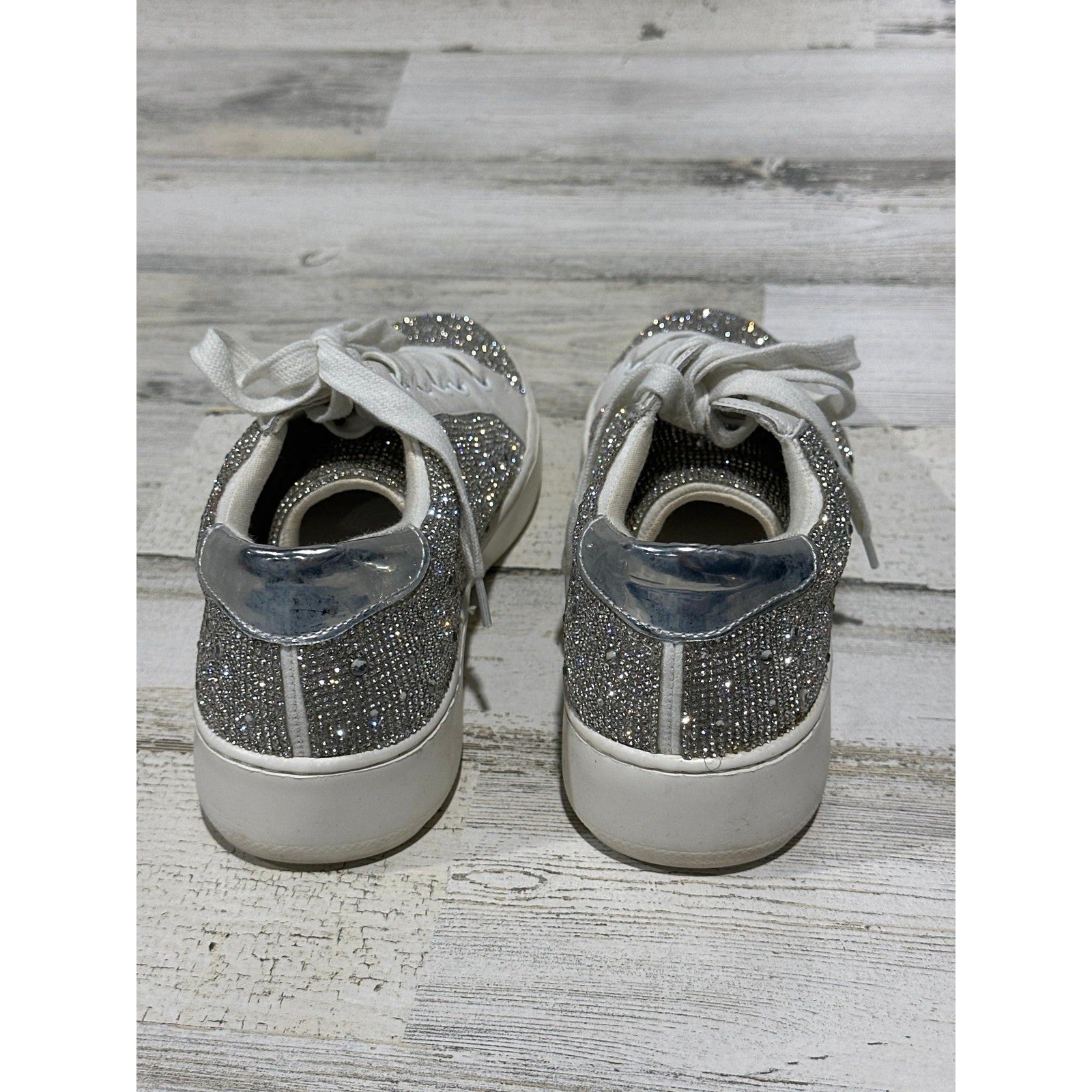 Steve Madden Sneaker Women 9 White Silver Rhinestone Low Top2